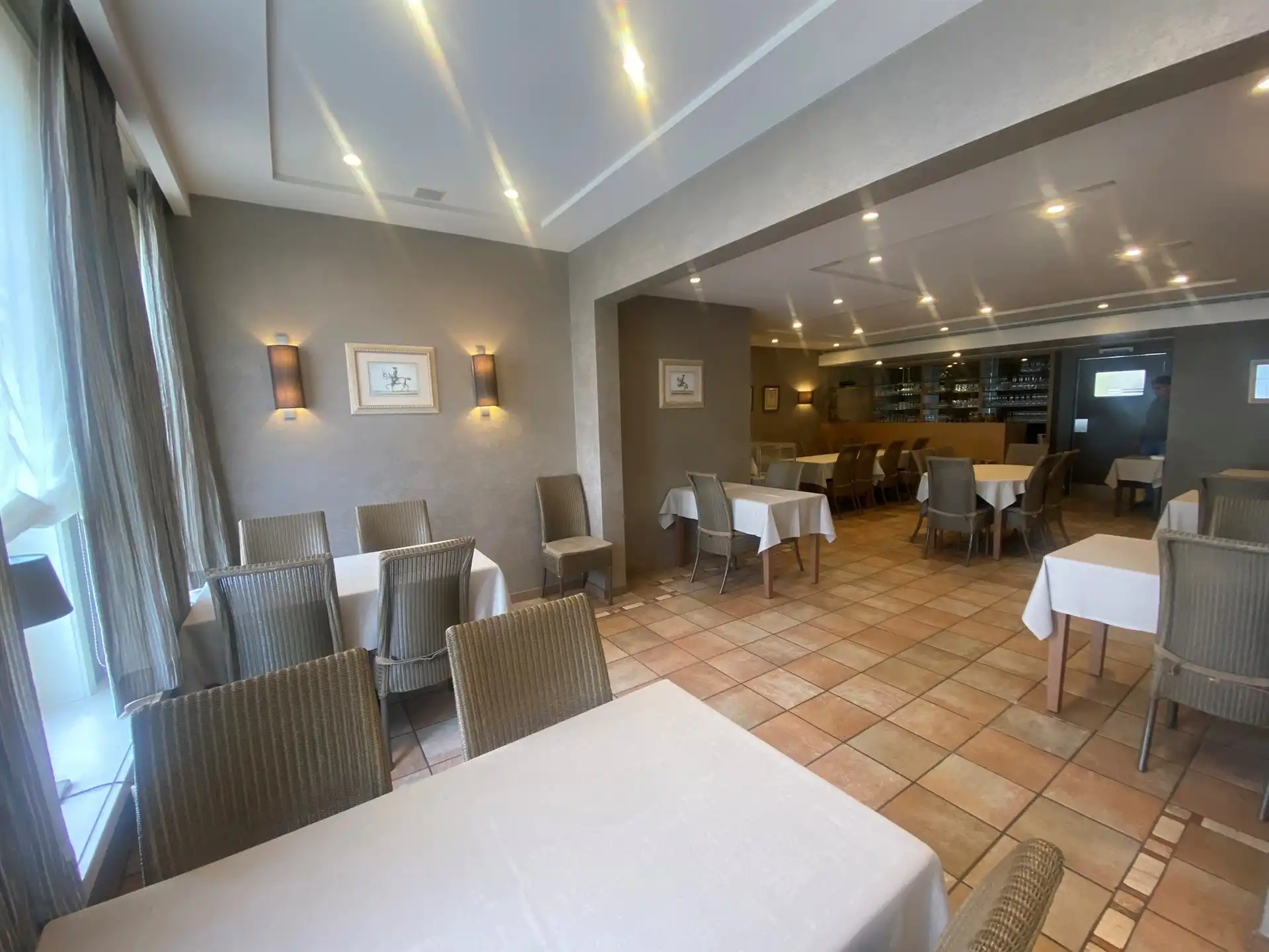 centraal gelegen handelspand foto {{pictureIndex}}