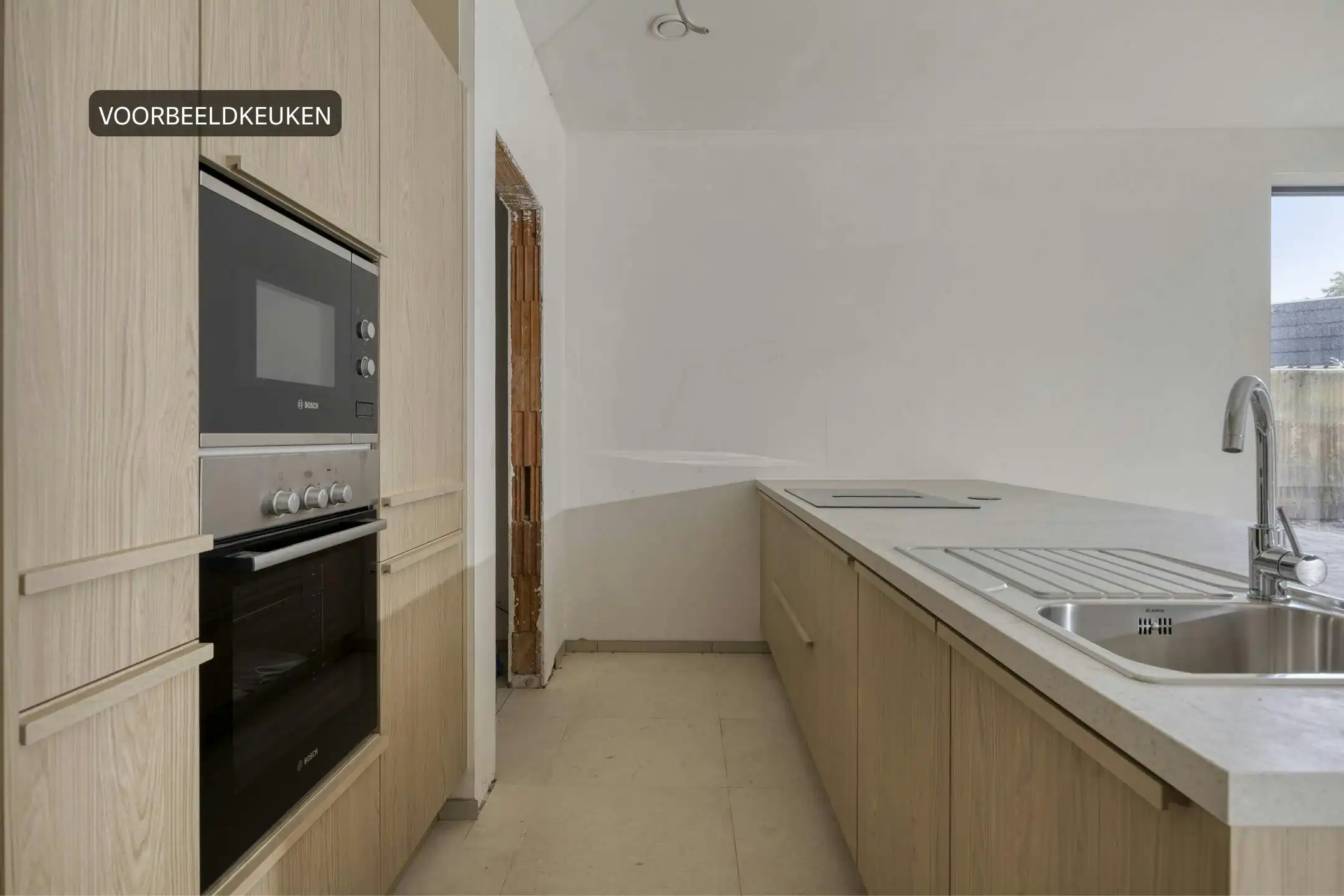 Gelijkvloerse woning met autostaanplaats  in Genk foto 5