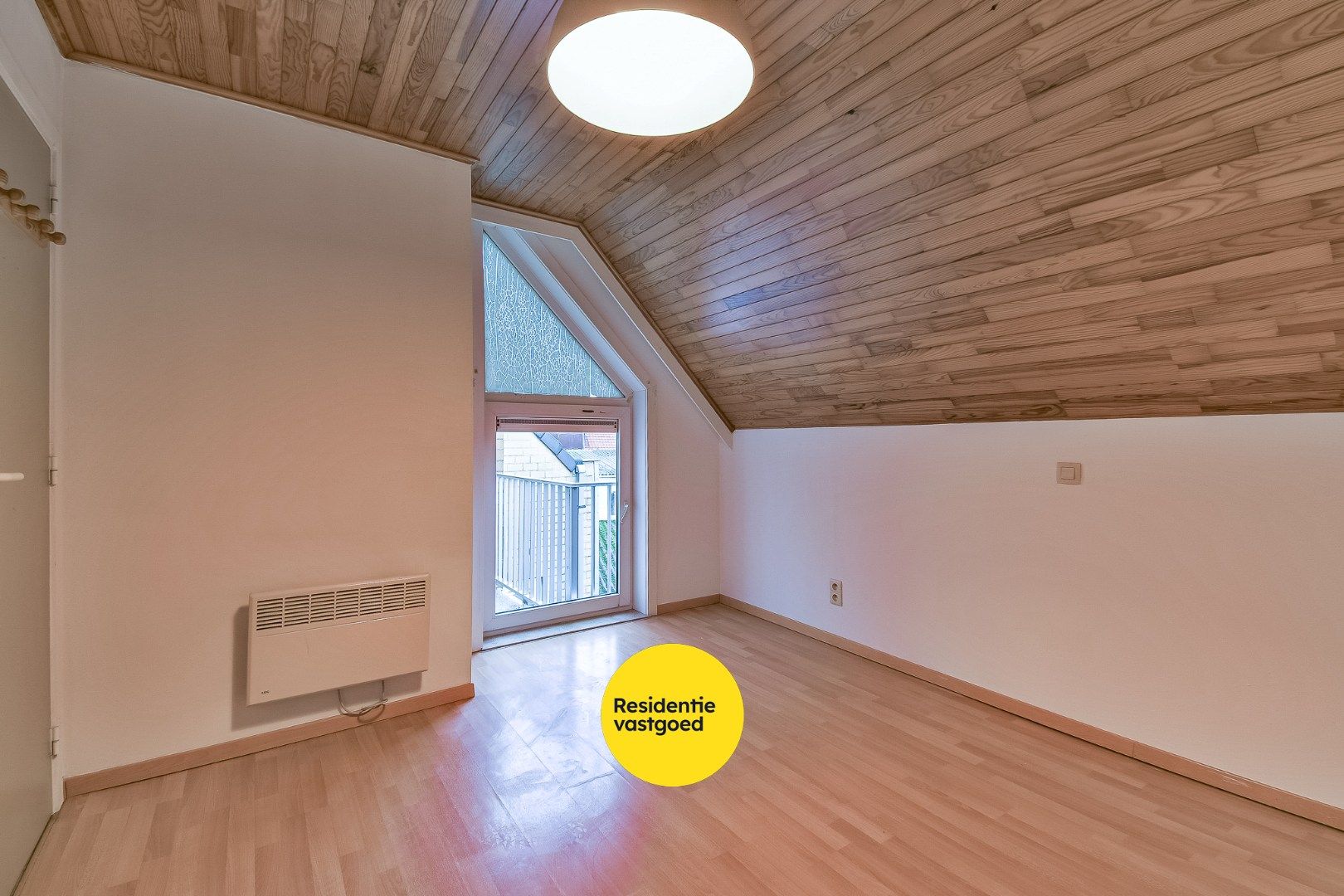 Rustig gelegen 1-slaapkamer appartement in Westkerke met garage foto 5