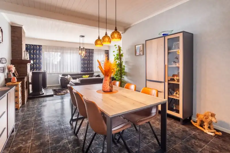 Uiterst ruime woning, veel lichtinval, mooie tuin, instapklaar! foto 8