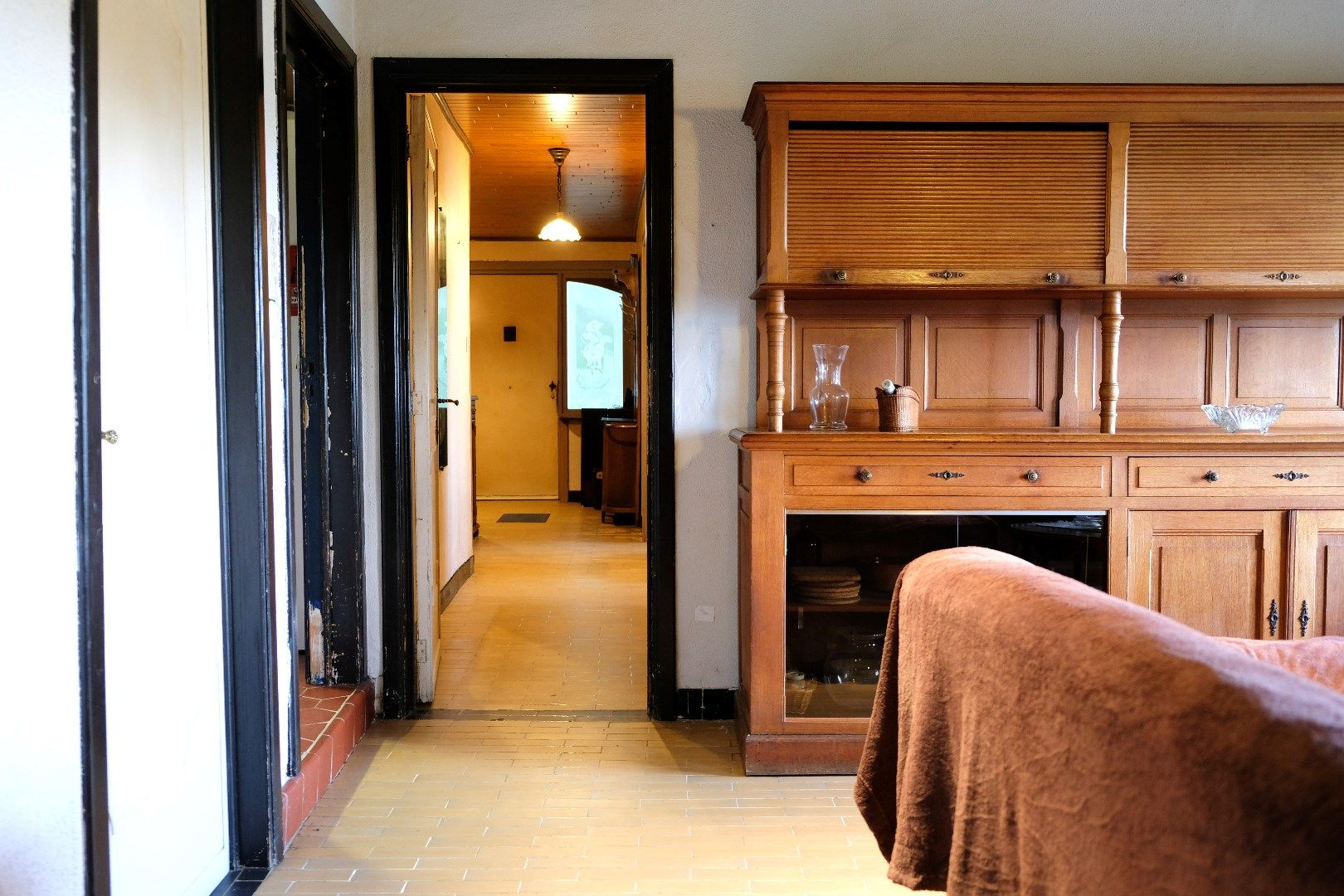 Te renoveren woning op unieke ligging foto 9