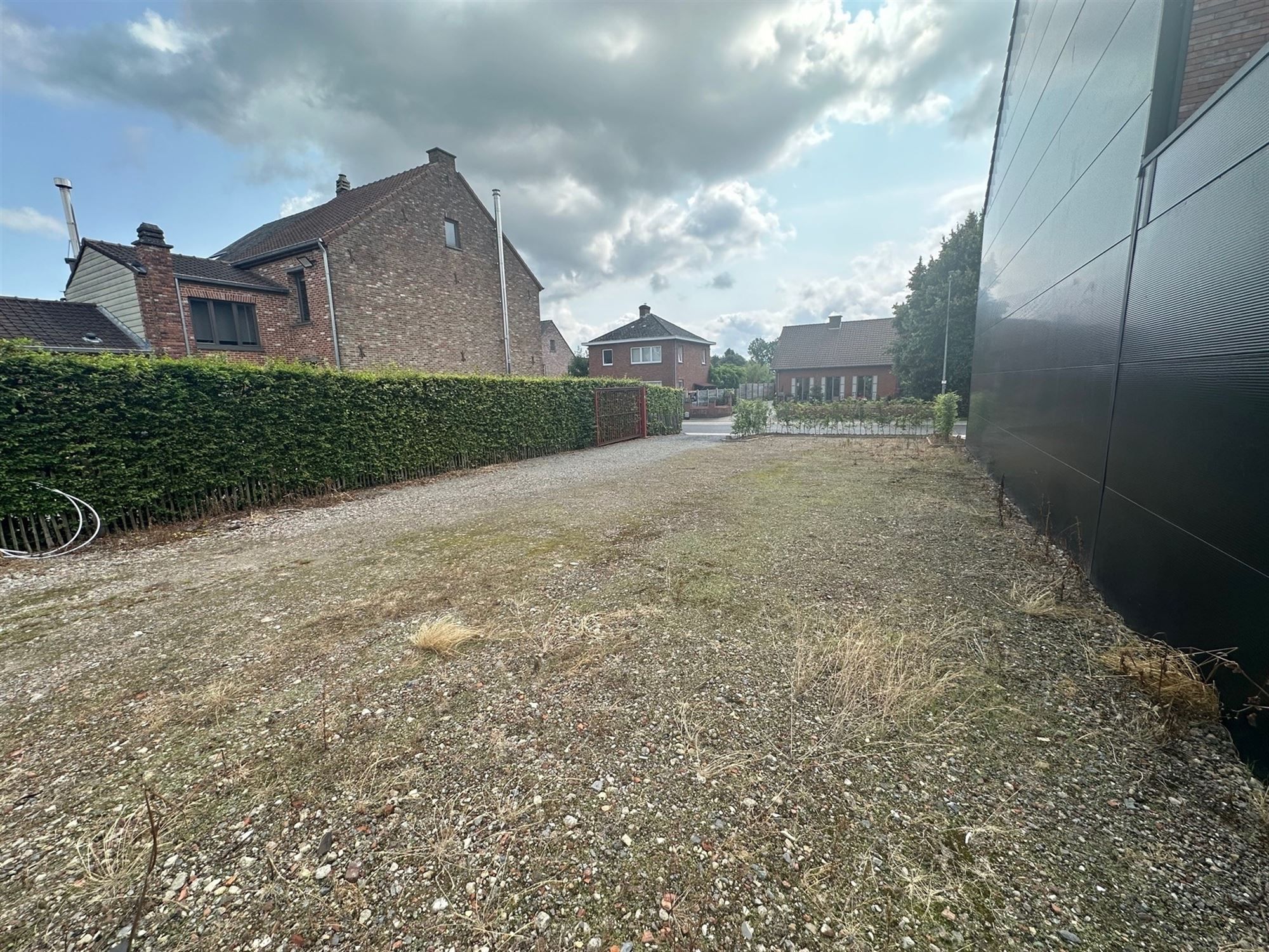 Bouwgrond - 440m² - voor HOB in zeer landelijke straat! foto 3