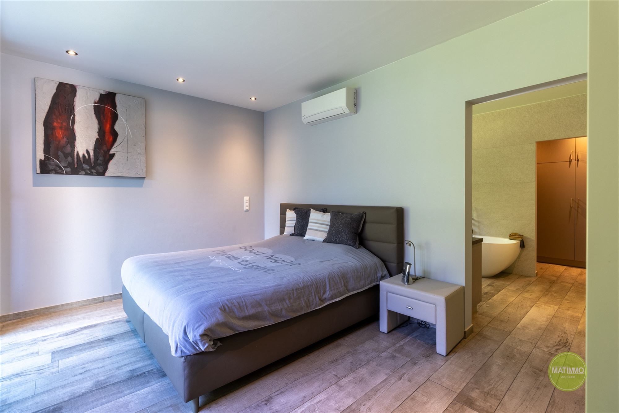 Unieke energiezuinige villa met prachtig zicht in Mol-Wezel foto 12