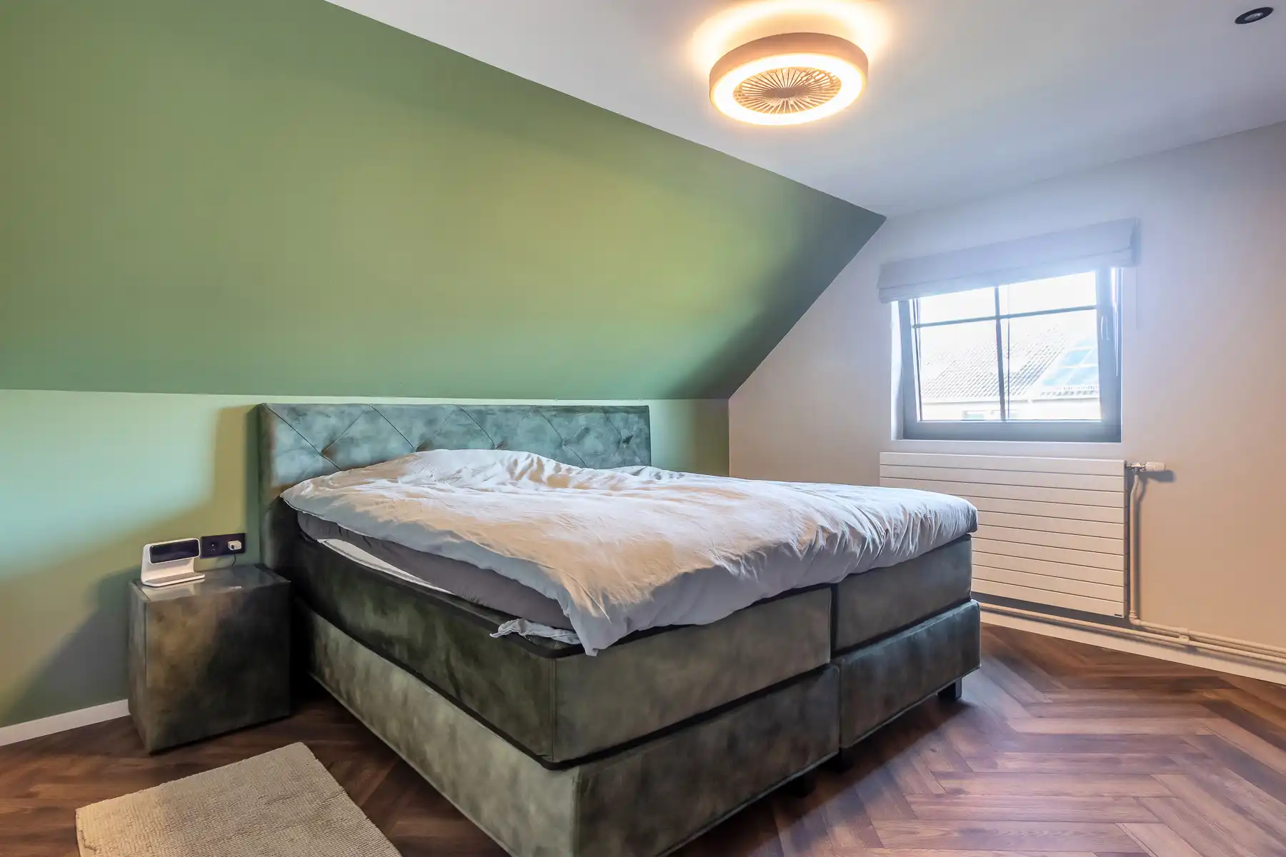 Instapklare woning met 4 slaapkamers op zuid-gericht perceel foto 17