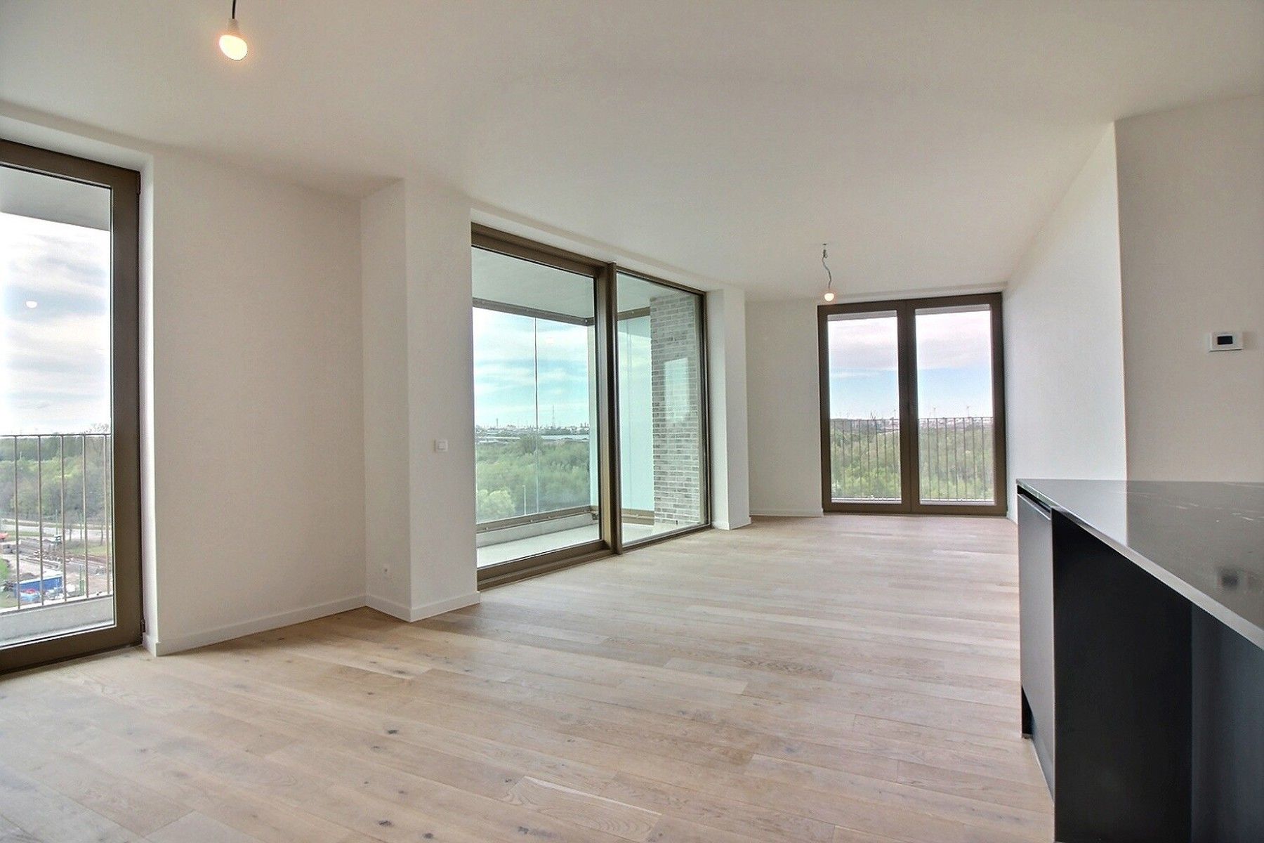 Ruim 2-kamerappartement met panoramisch zicht op toplocatie foto 4