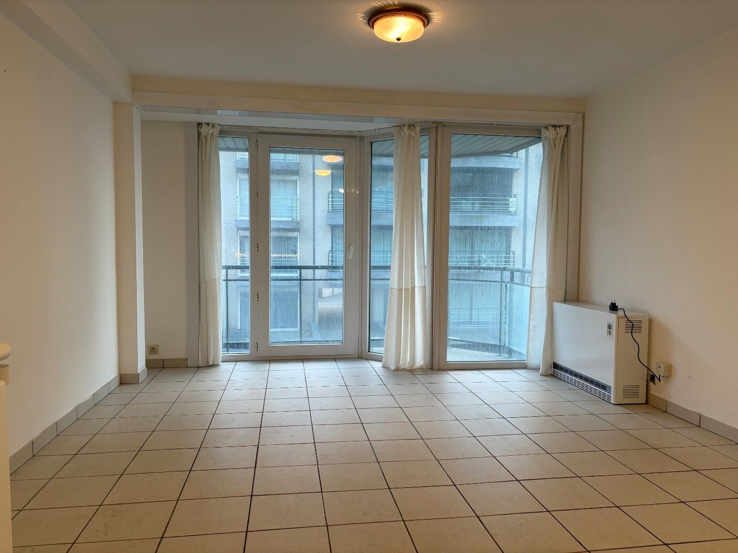 Te huur: Lichtrijk appartement met zijdelings zeezicht en staanplaats  foto 9
