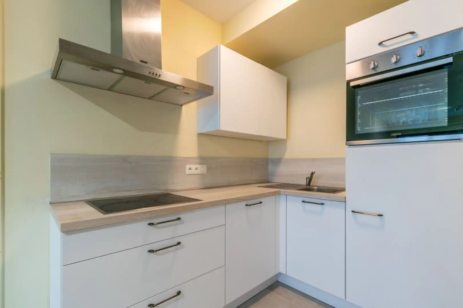 RECENT APPARTEMENT (EPC: A) MET STAANPLAATS ! foto 12