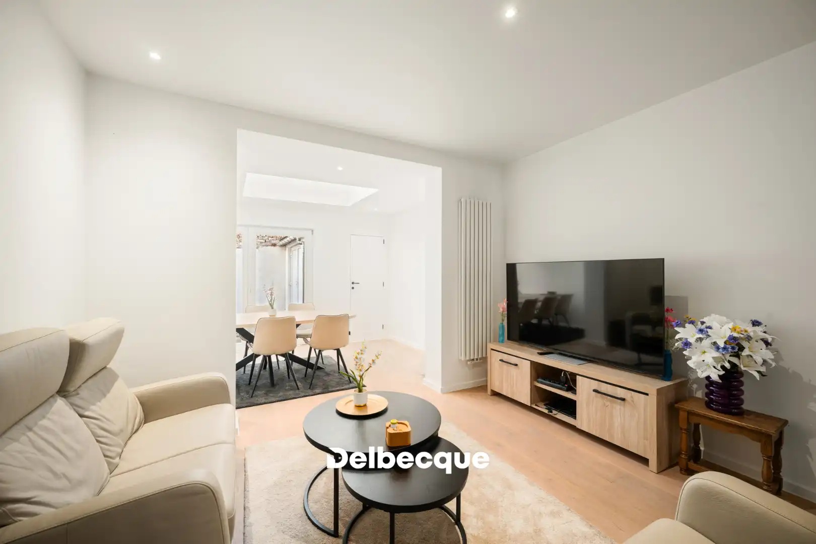 Instapklare rijwoning met 3 slaapkamers in Centrum Brugge foto {{pictureIndex}}