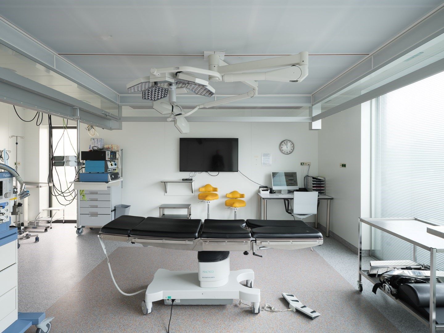 Uniek medisch vastgoed in hartje Sint-Martens-Latem – Instapklaar & professioneel uitgerust foto 15