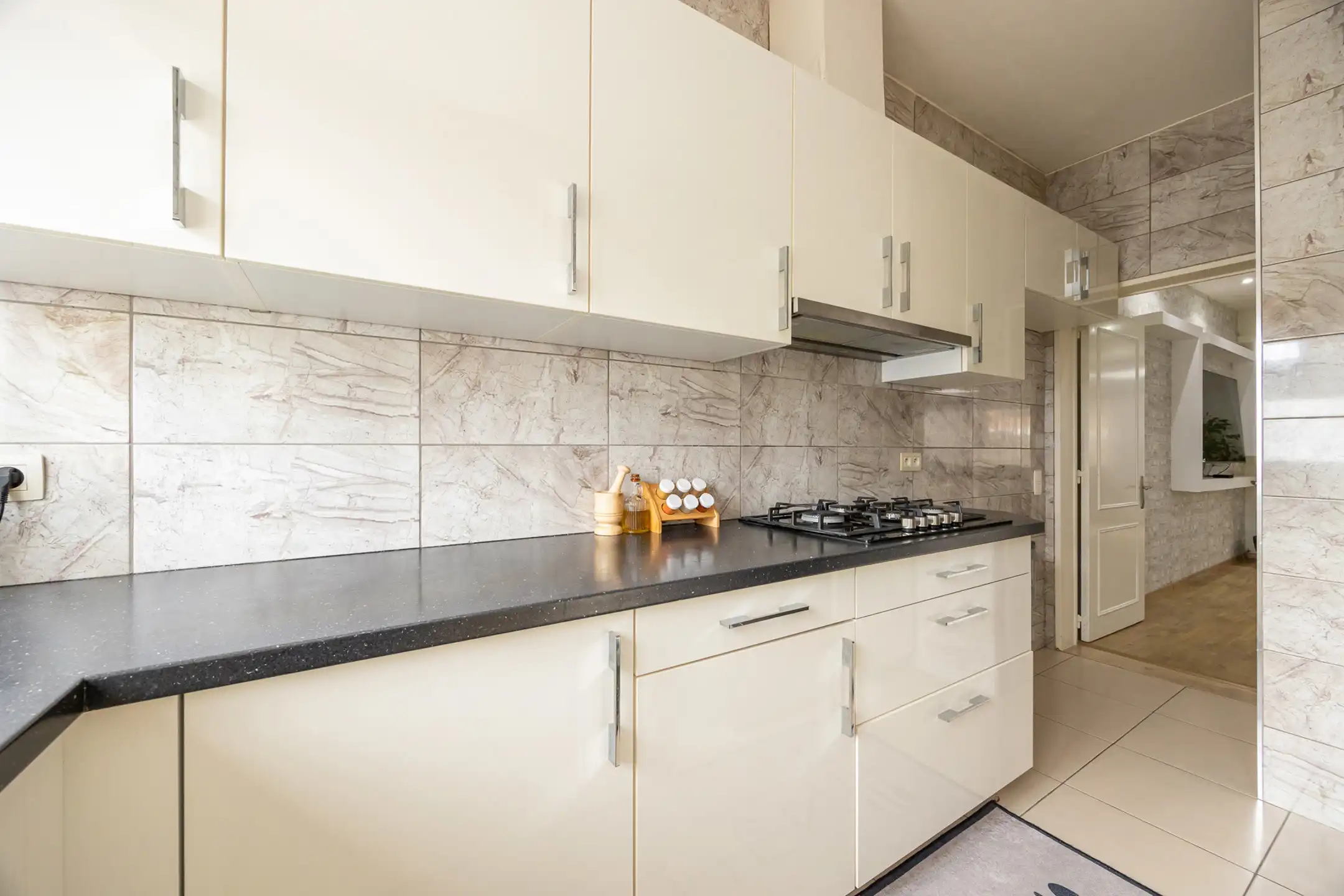 Instapklare gezinswoning met 3 slaapkamers foto 10