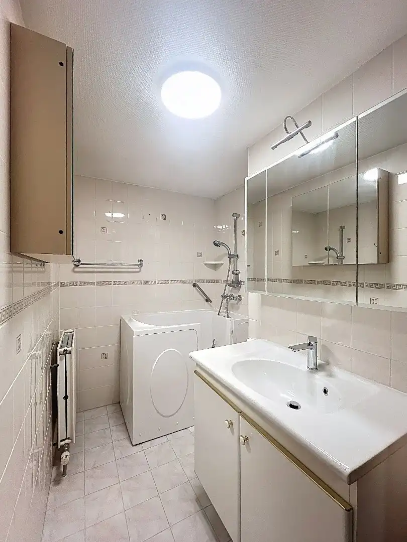 Instapklaar duplex appartement te Kessel-Lo! foto 13