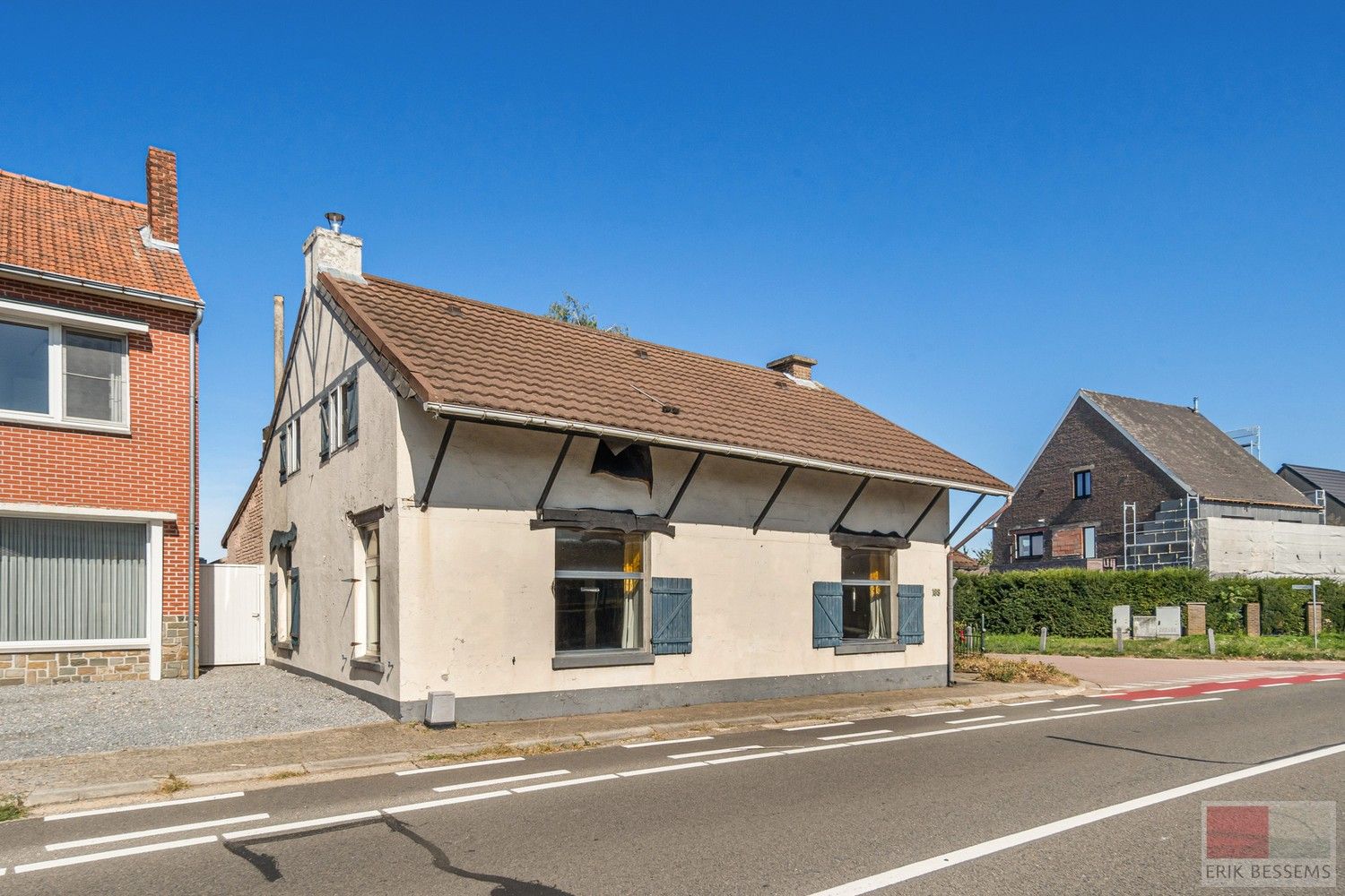 Charmante renovatiewoning met authentieke details en karaktervolle gevel. foto 24