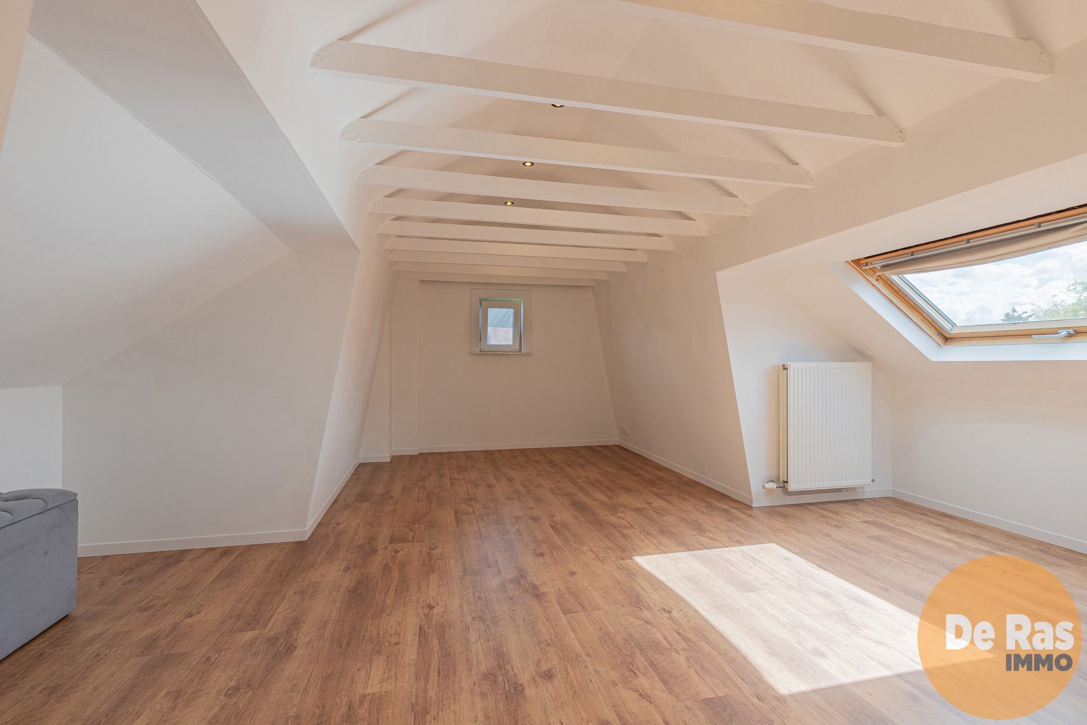 MEERBEKE - Charmante, rustig gelegen vernieuwde woning foto 19