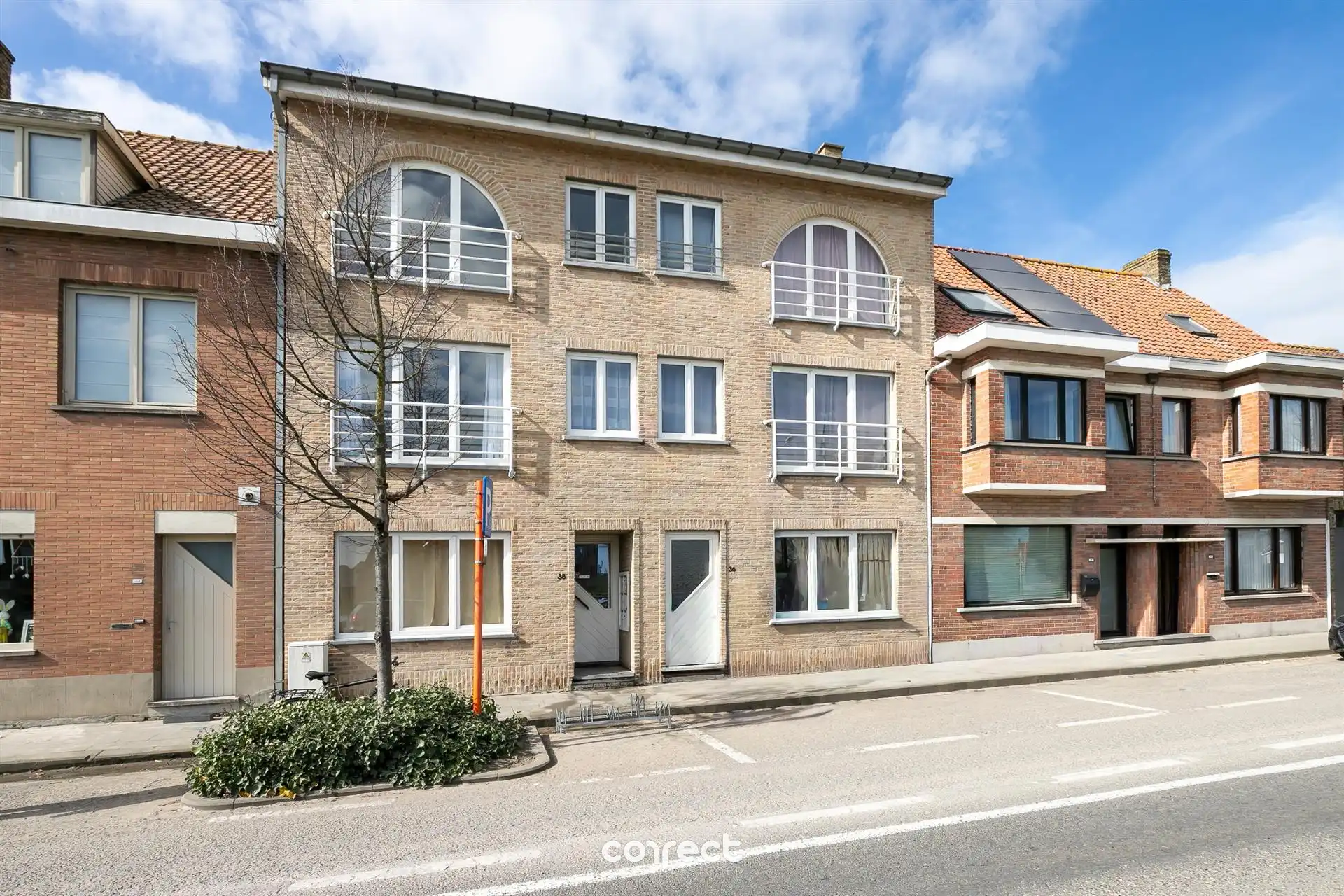 6 entiteiten, 100% verhuurd met interessant rendement! foto {{pictureIndex}}