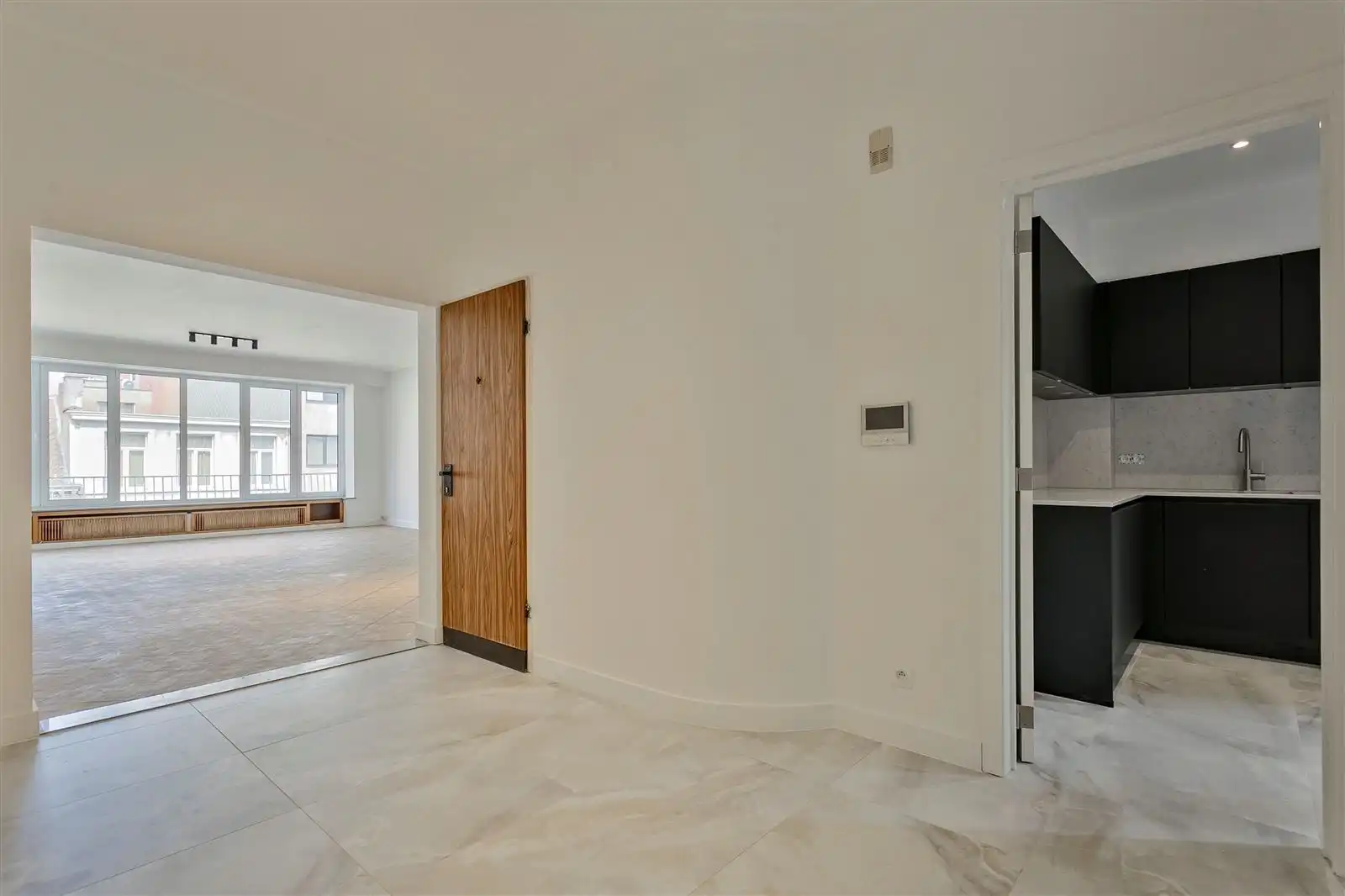 High end gerenoveerd 3 slaapkamer appartement foto 5