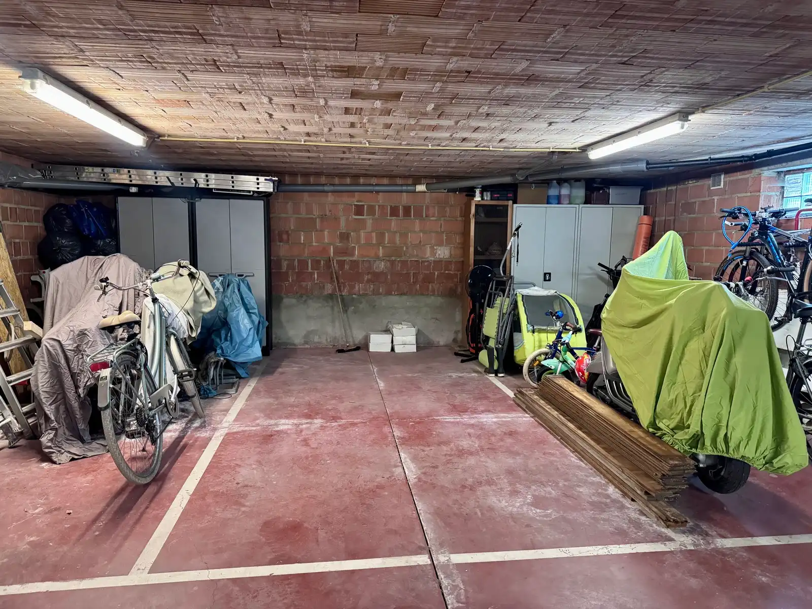 Parkeerplaats te huur foto 3