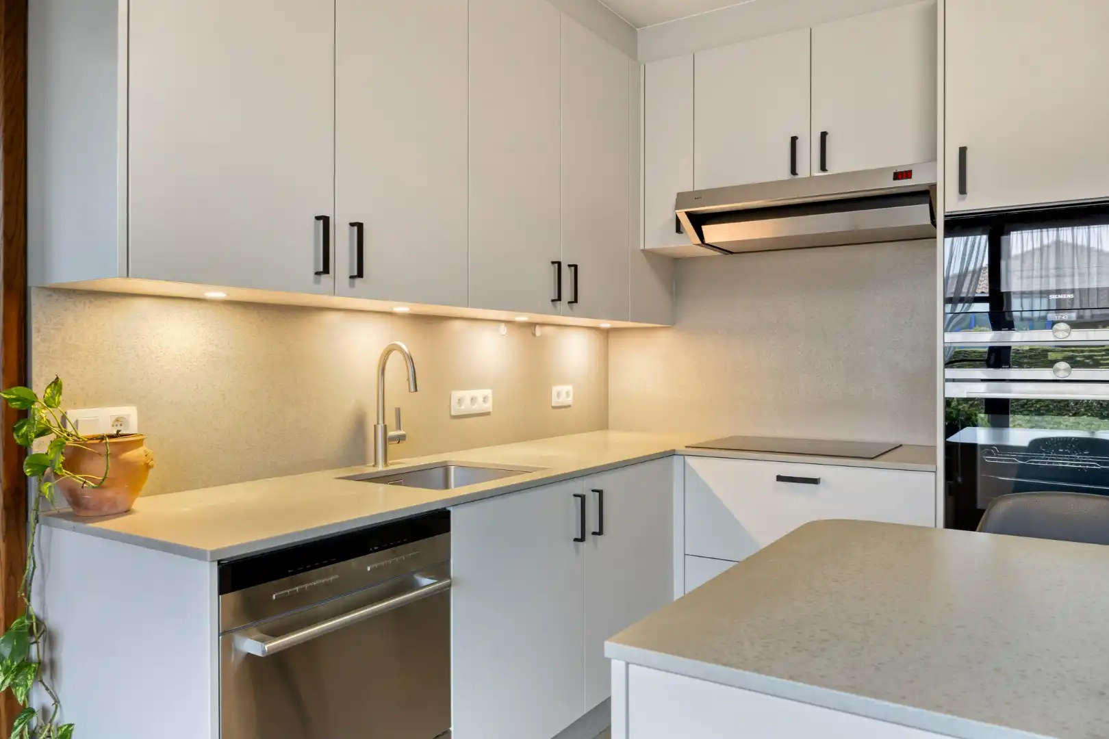 Op te frisse woning met 3 slaapkamers op 1.441 m² te Retie !  foto 11