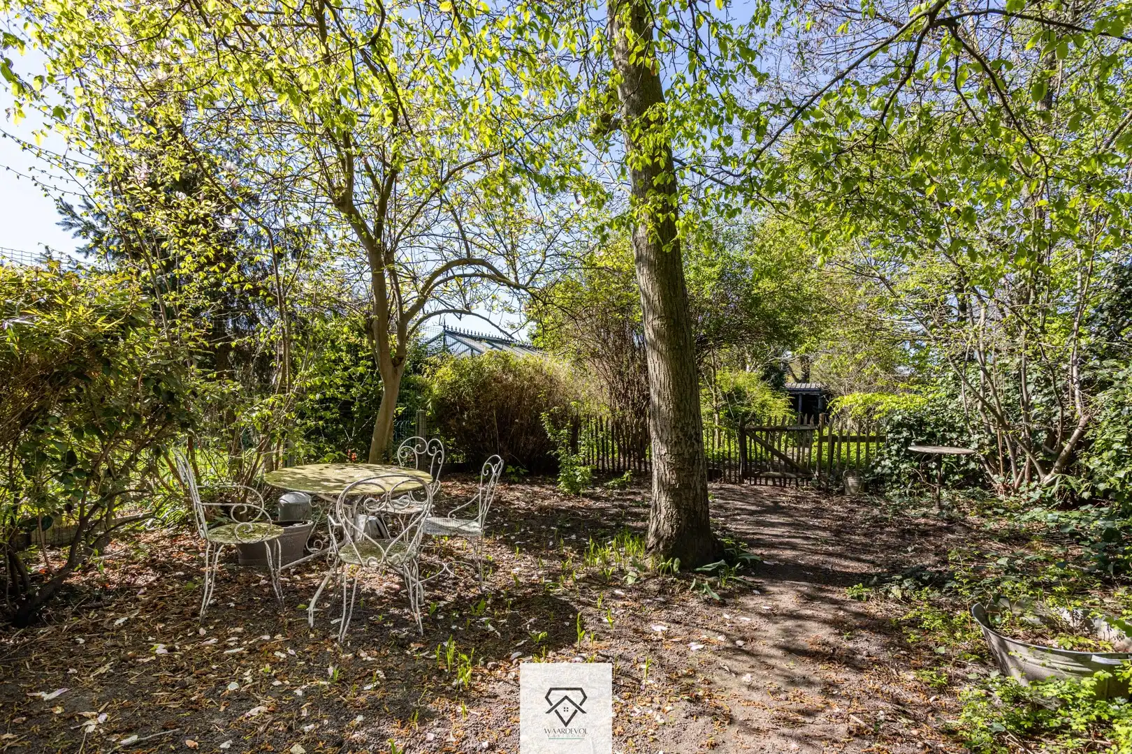 Gezinswoning met tuin en veel potentieel in het gegeerde Oostakker foto 26