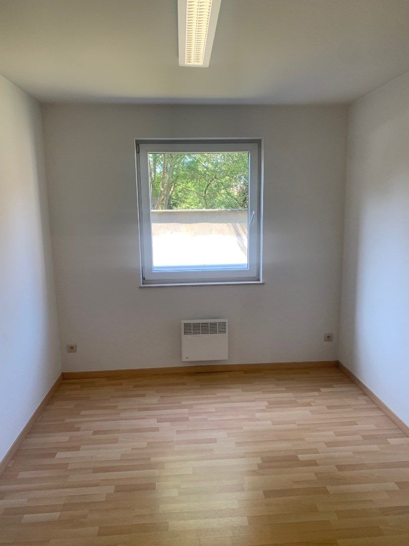 Ongemeubeld appartement met 3 slaapkamers  foto 5