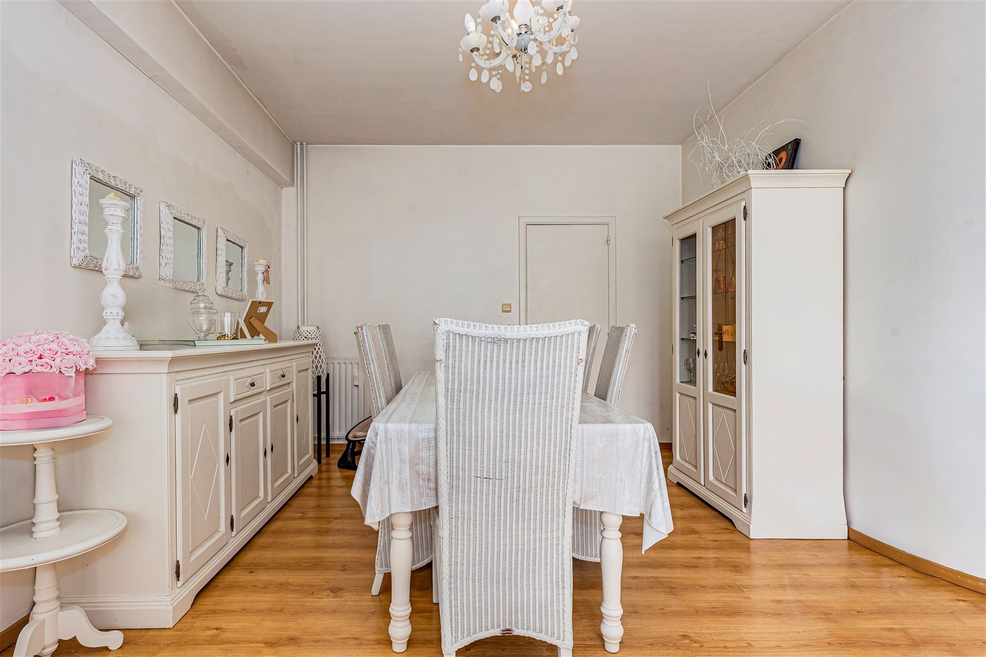Zeer licht 3 slaapkamer appartement aan Rooseveltplaats en Opera foto 6