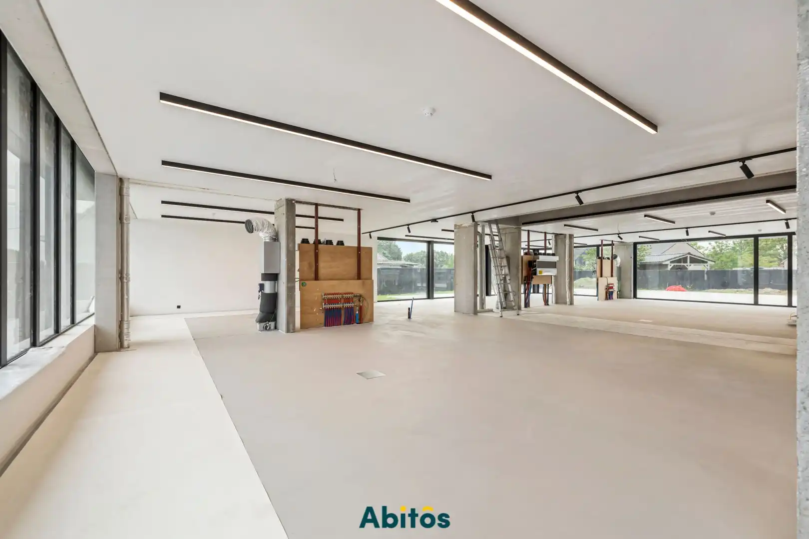 Commerciële ruimte met uitstekende visibiliteit en bereikbaarheid foto 18