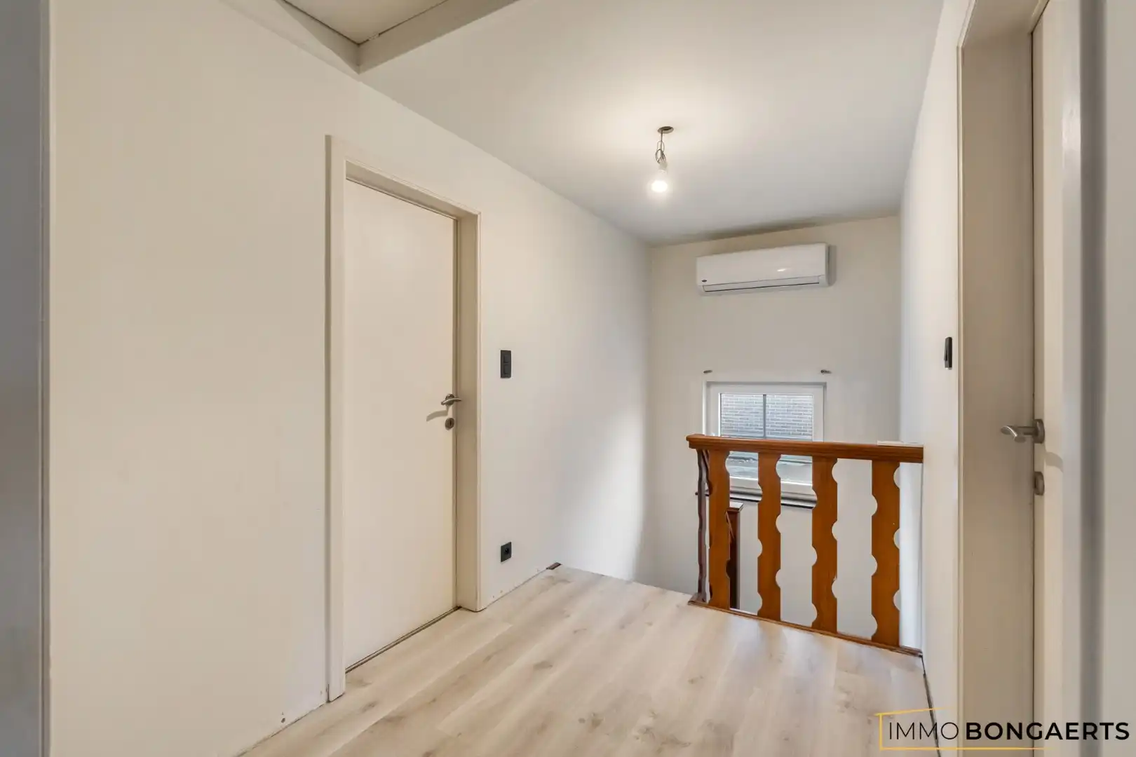 Gerenoveerde woning met 4 slaapkamers op rustige ligging foto 19