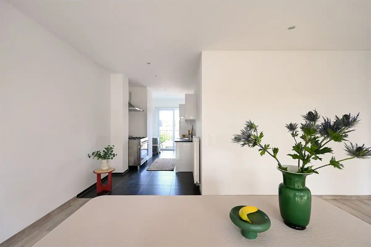 Ruim en lichtrijk appartement te Merksem foto 10