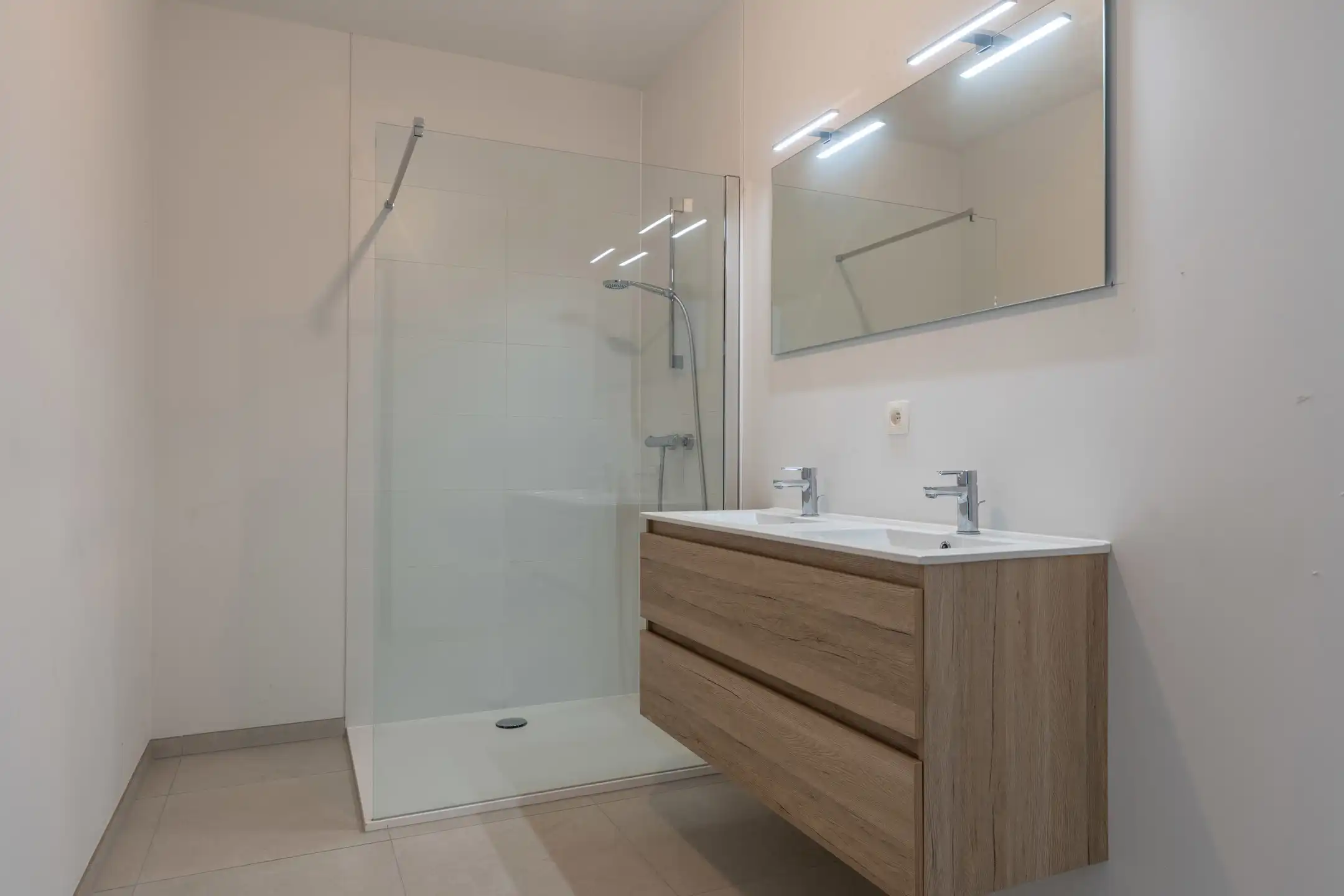 Knap energiezuinig appartement met tof terras foto 5