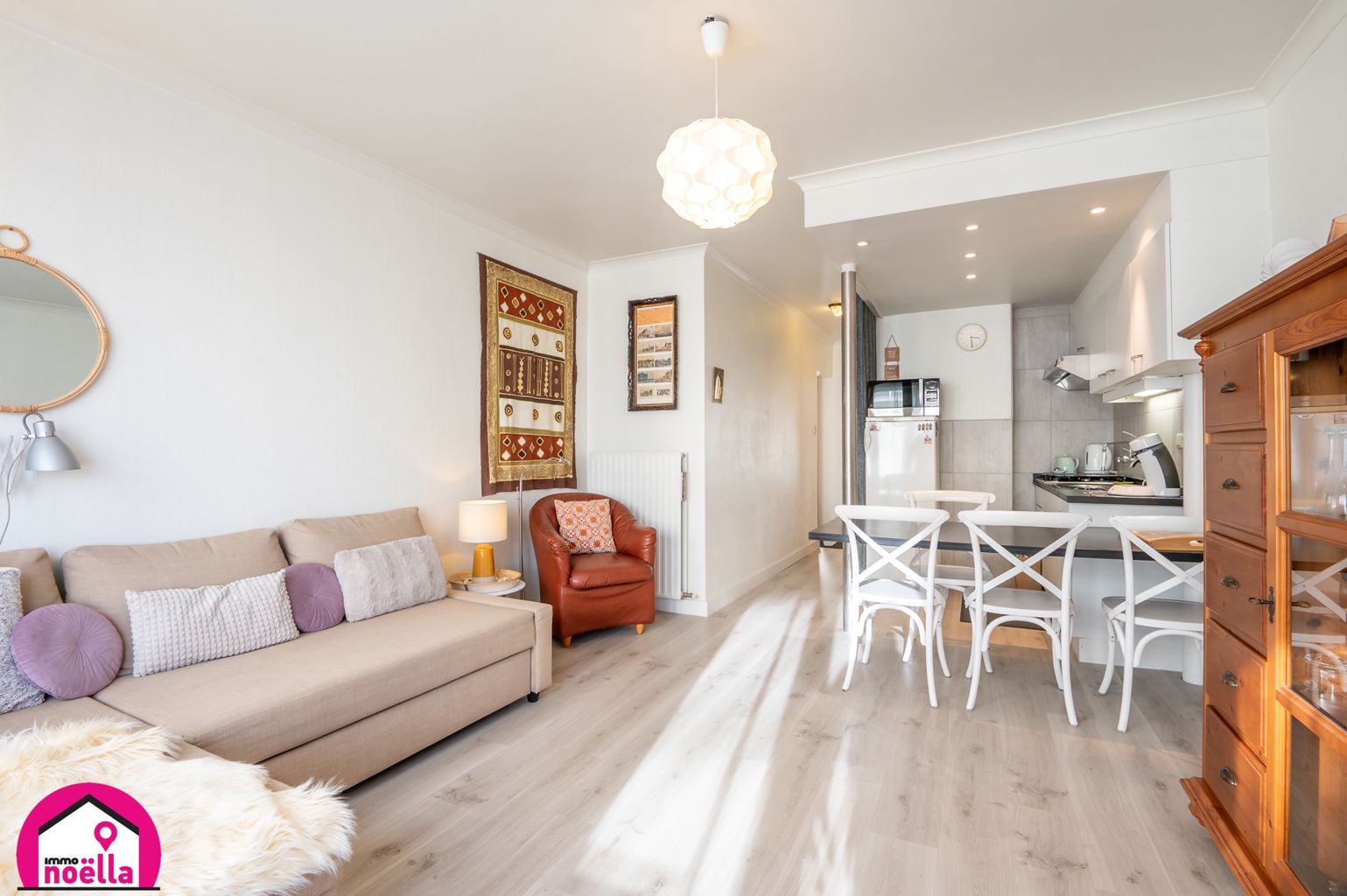 TE KOOP 2 SLAAPKAMER APPARTEMENT MET ZIJDELINGS ZEEZICHT! foto 3