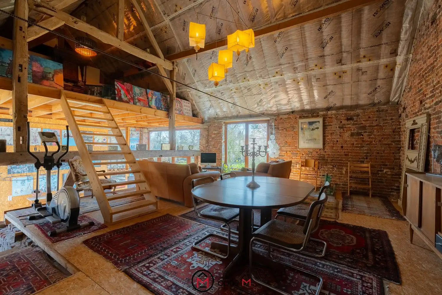 EXCLUSIEVE VIERKANTSHOEVE MET KARAKTER, RUIMTE EN UITZONDERLIJK WOONGEVOEL foto 12