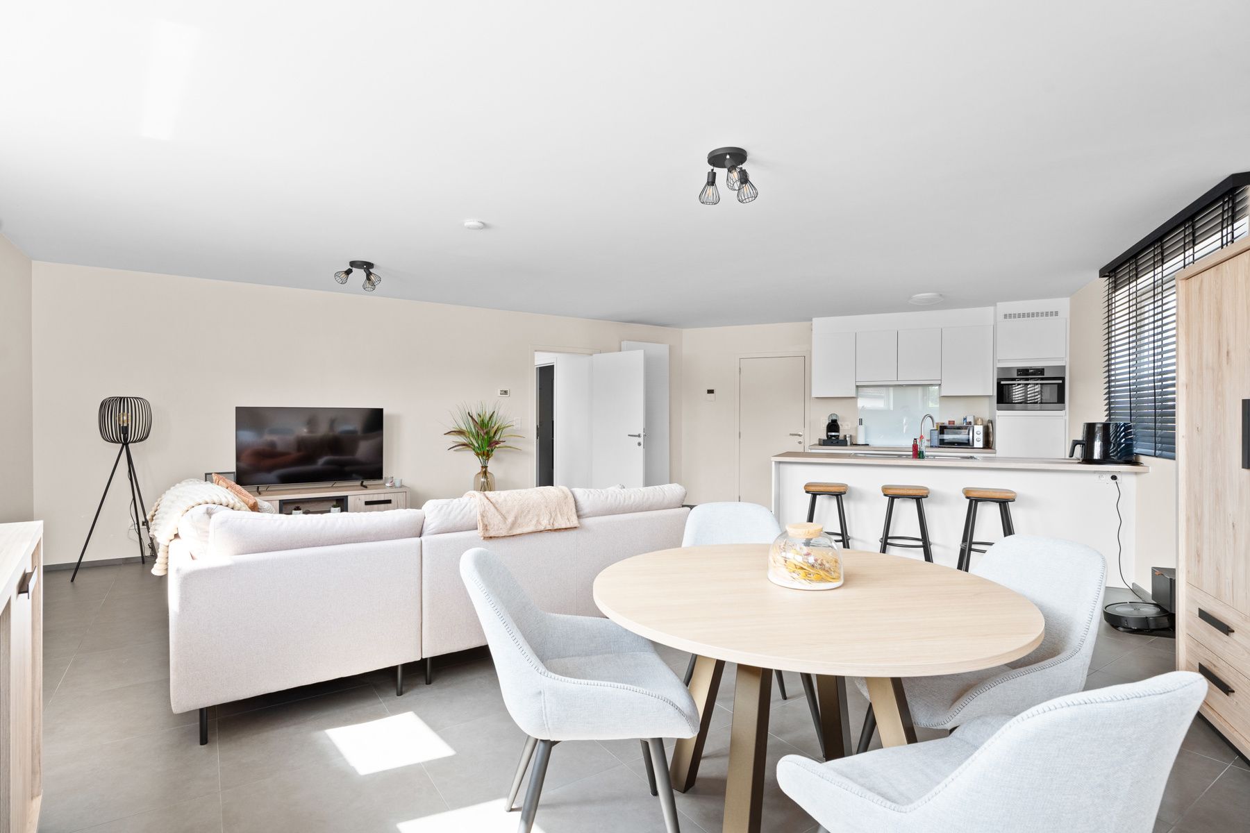 Modern 2-slaapkamerappartement in kleinschalige residentie foto 6