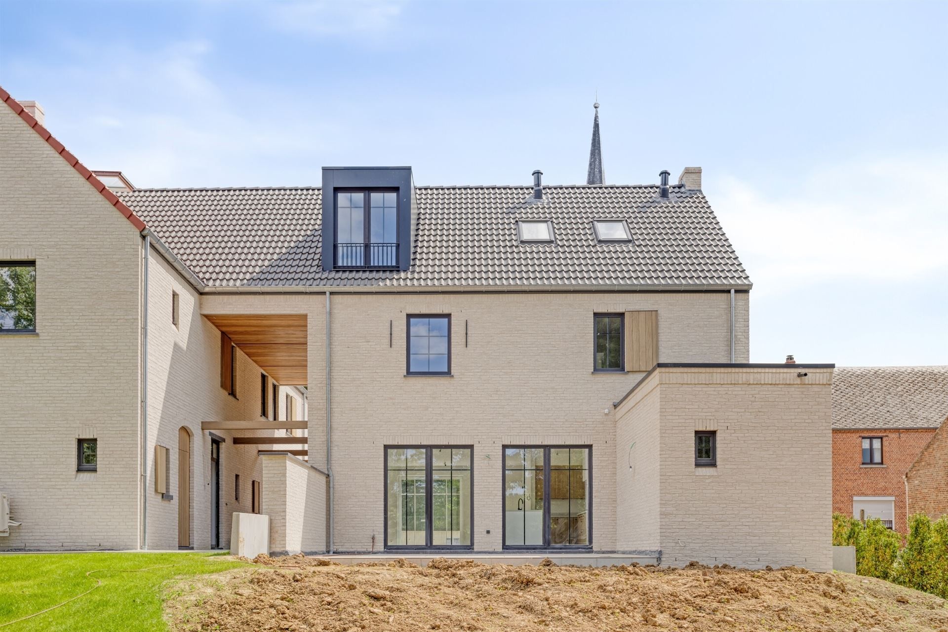 Prachtige nieuwbouw in rustige straat foto 32