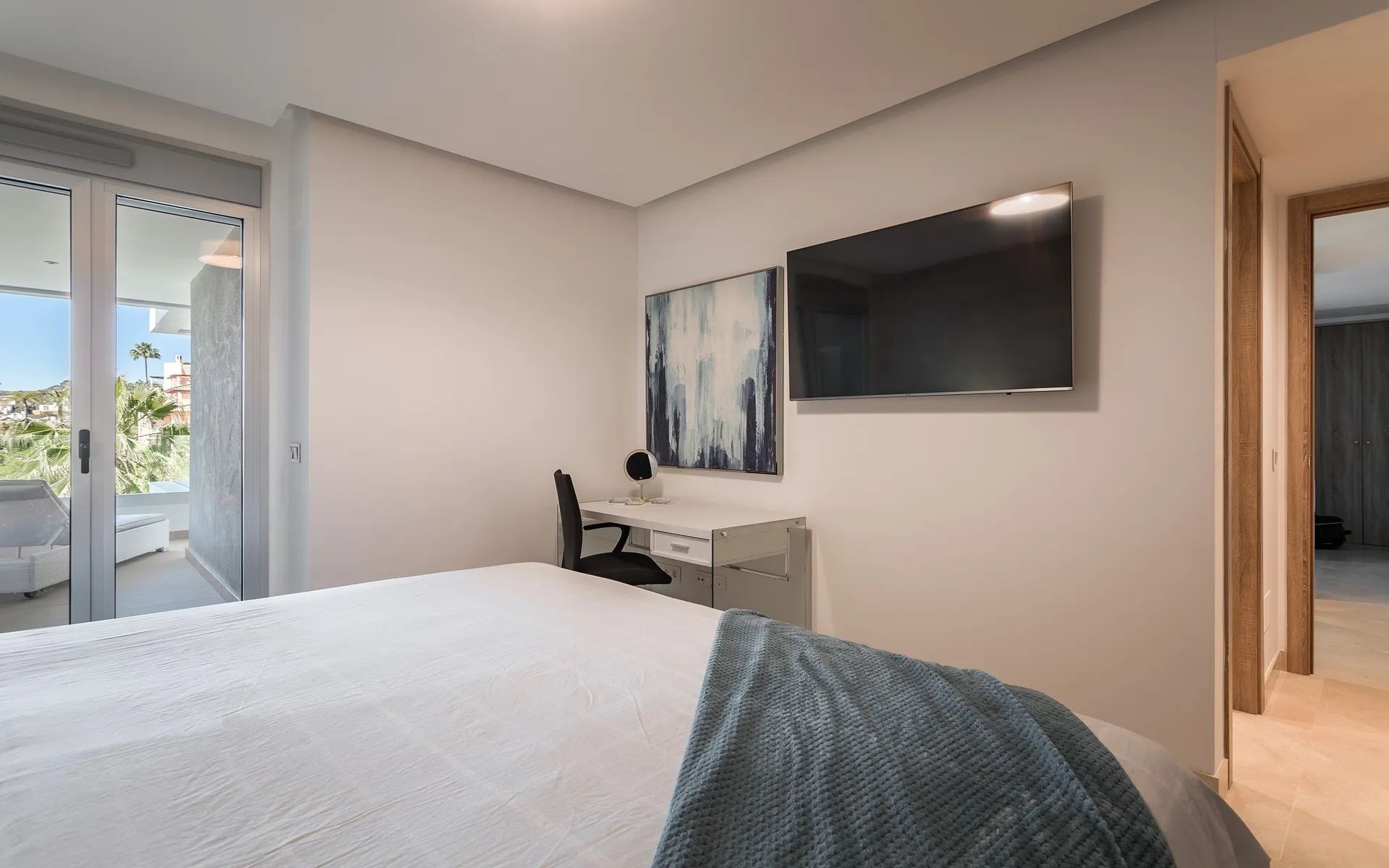 Exclusief wonen met panoramisch uitzicht: luxe appartement in Benahavis foto 10