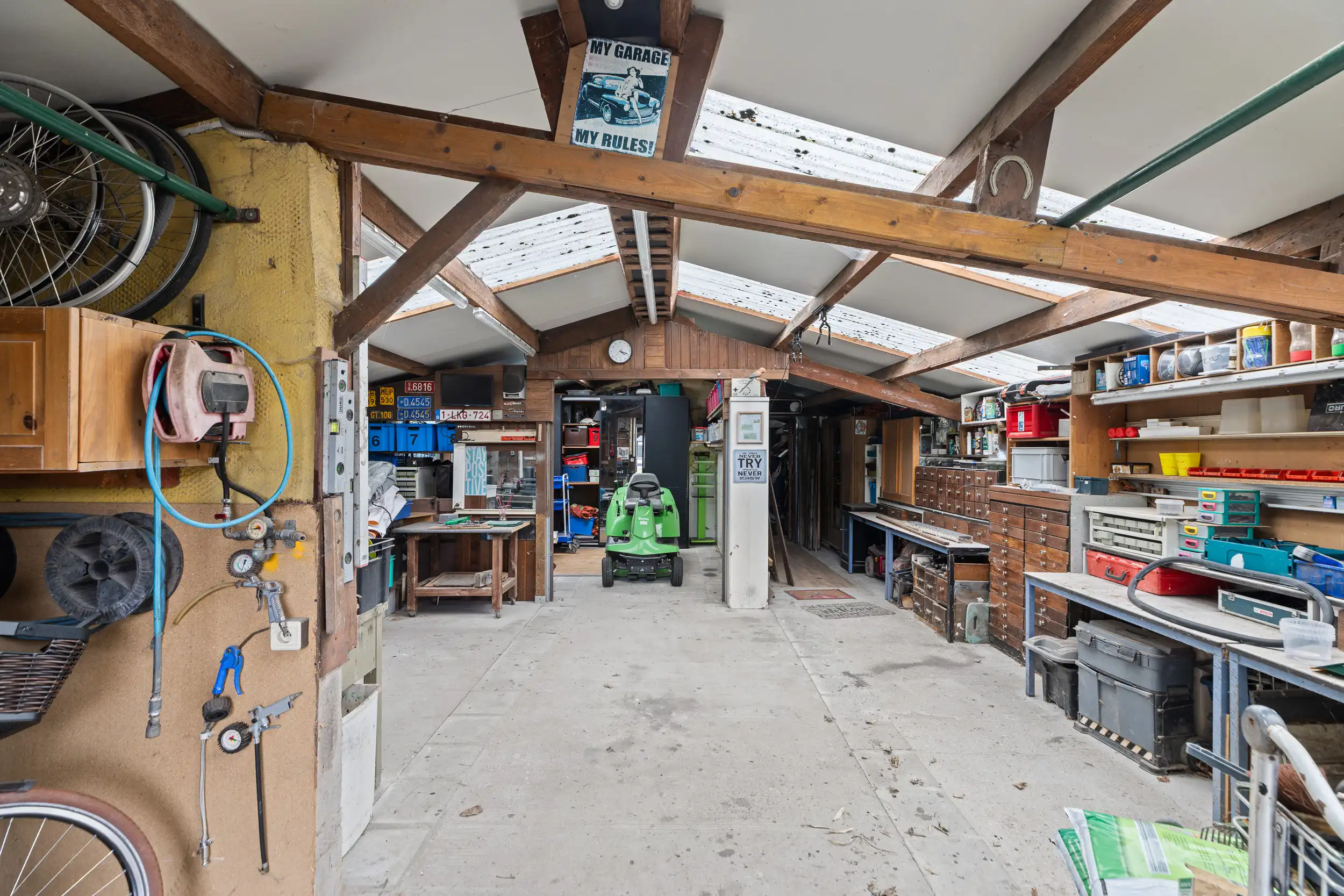 Charmante villa met ruimte op 2.345 m² perceel foto 17