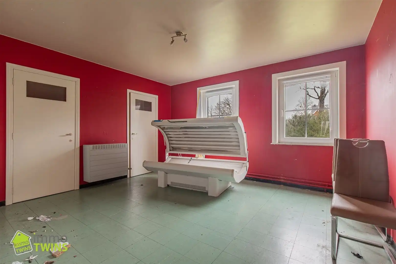 Statige villa met uitzonderlijk potentieel op toplocatie in Berlare foto 14