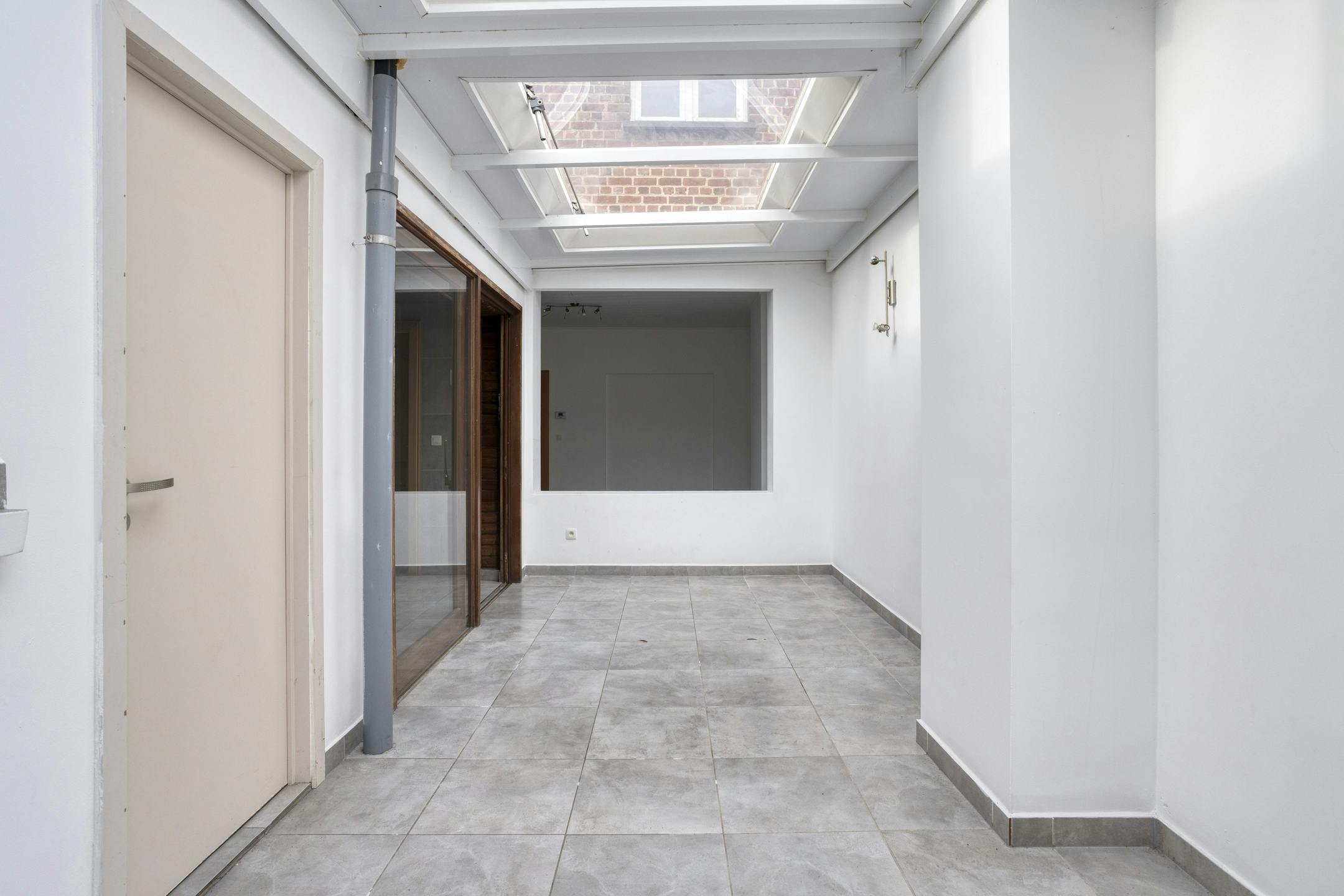 Huis met 5 slaapkamers te koop in het centrum van Roeselare foto 9