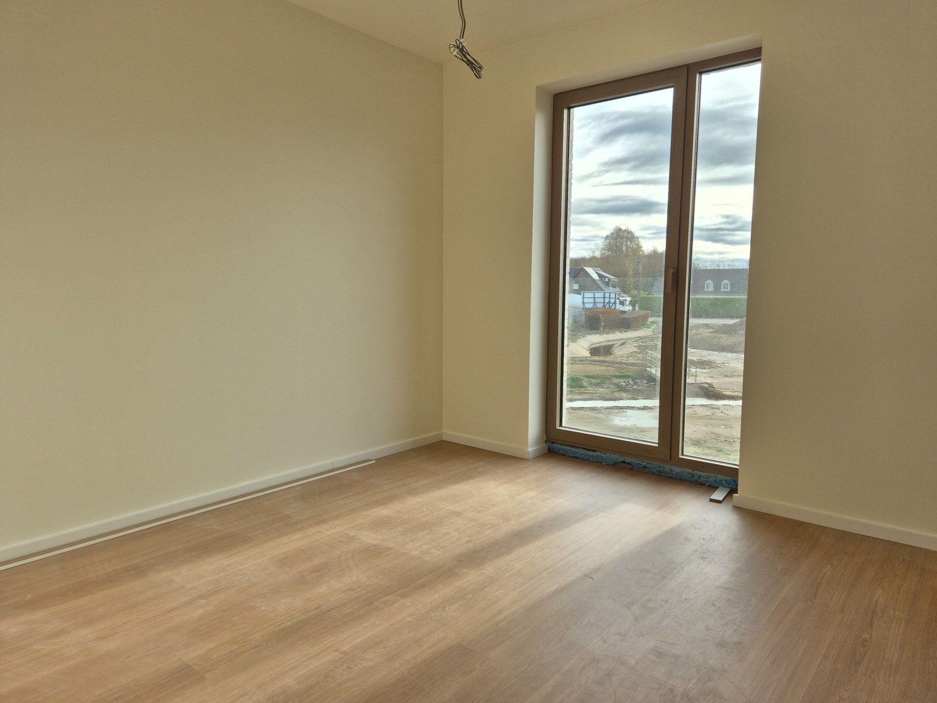 Nieuwbouwwoning met 3 slaapkamers en tuin foto 10