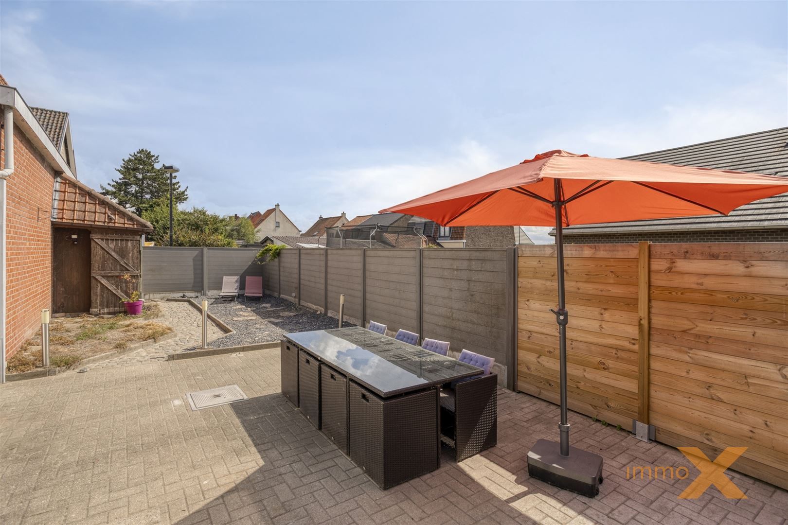 GEZELLIGE GROTENDEELS GERENOVEERDE WONING MET TUIN foto 17