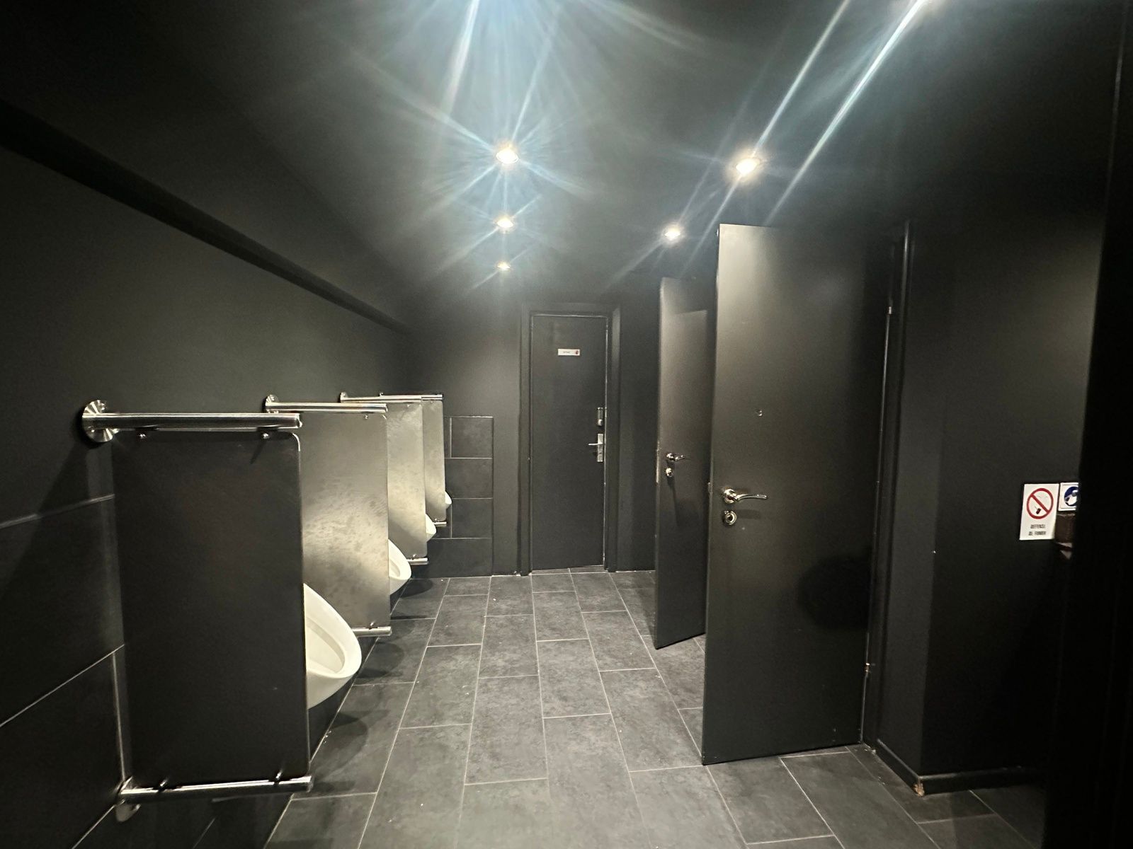 Ruim en veelzijdig pand op toplocatie in het Eilandje foto 5