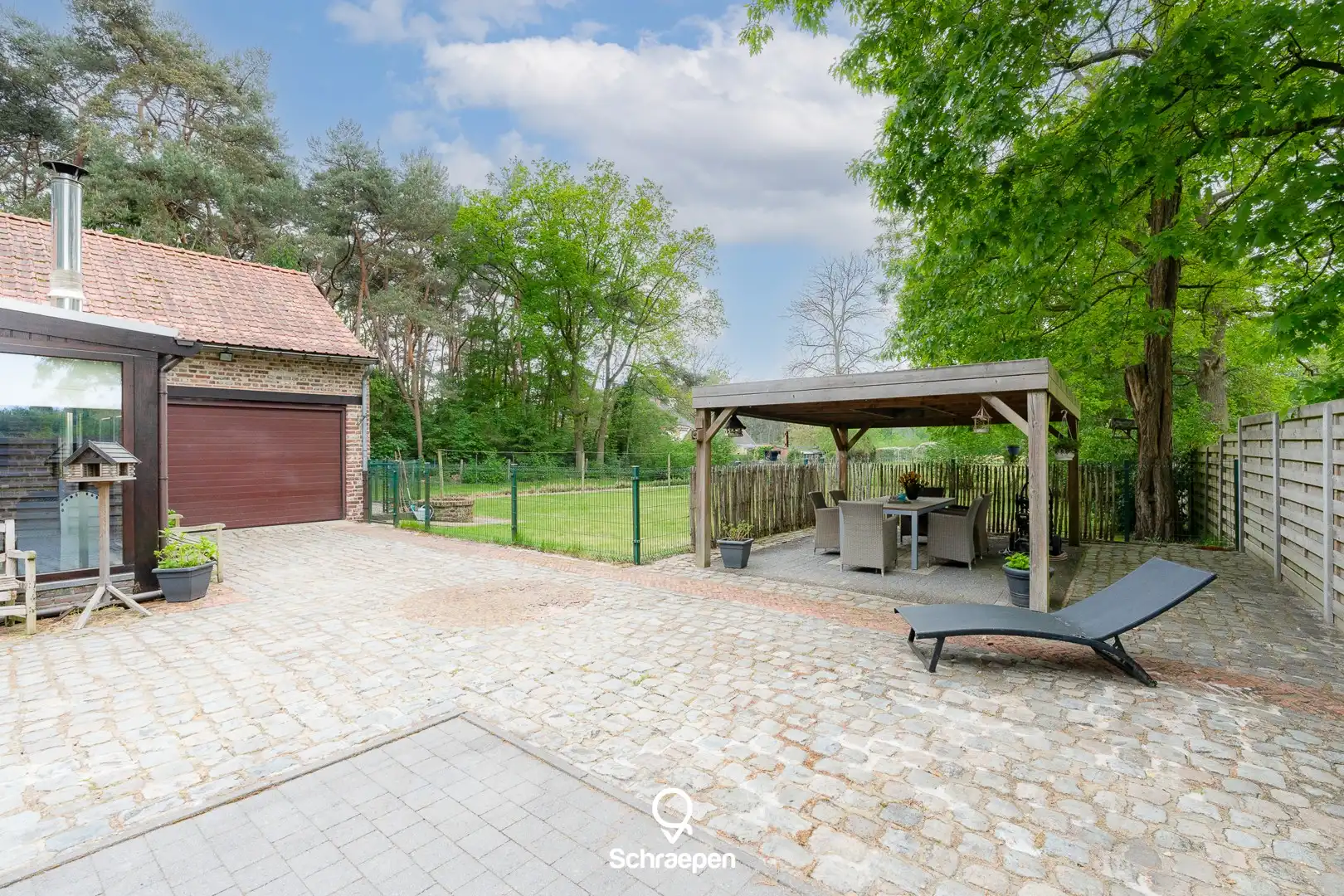 Idyllisch gelegen woning (314 m²) op een riant perceel van 50 are te Hasselt! foto 23