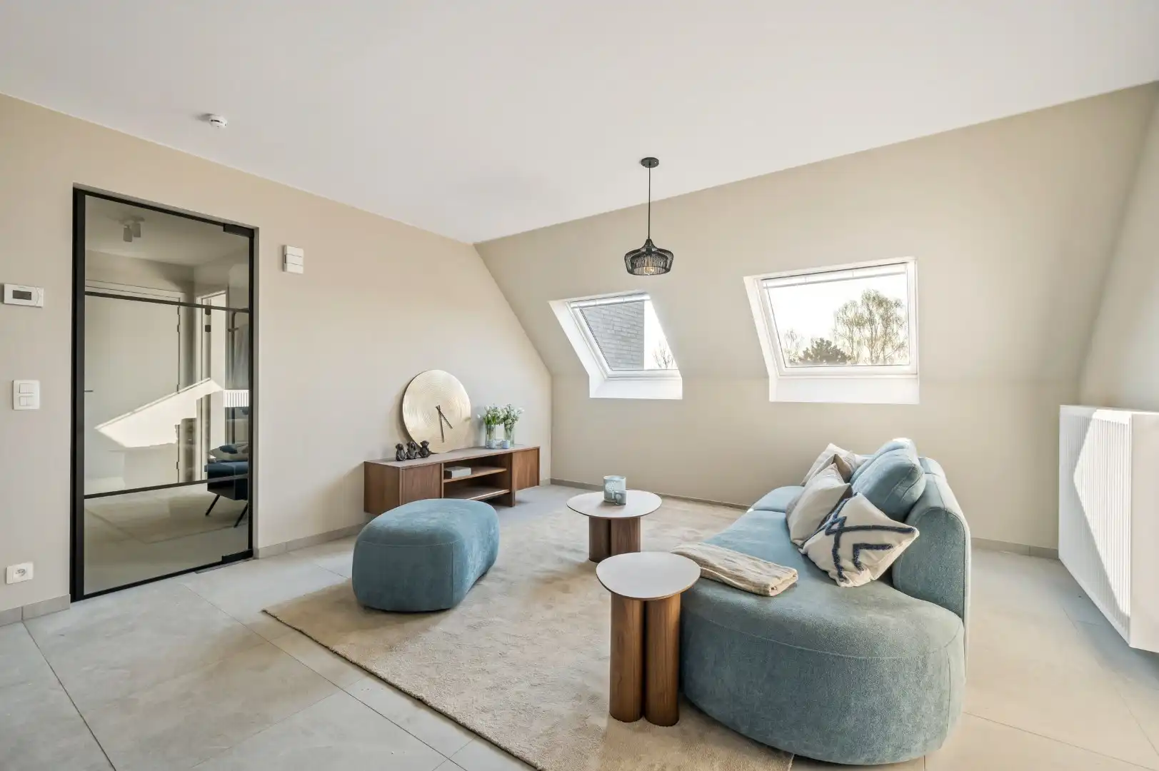 SHOWAPPARTEMENT - LUXE 2 SLAAPKAMERAPPARTEMENT MET TERRAS TE KOMEN  foto {{pictureIndex}}