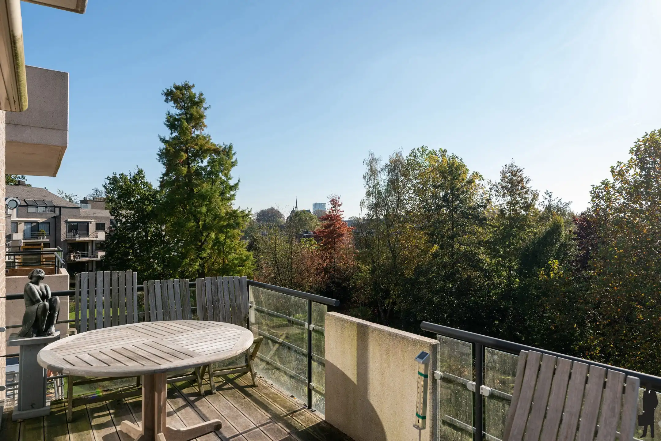 Riant appartement met 4 slpks, 2 badks, prachtig zuidterras foto 12