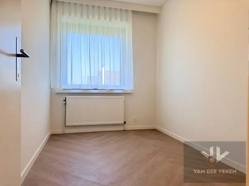 Ruim 3 slaapkamer appartement! foto 19