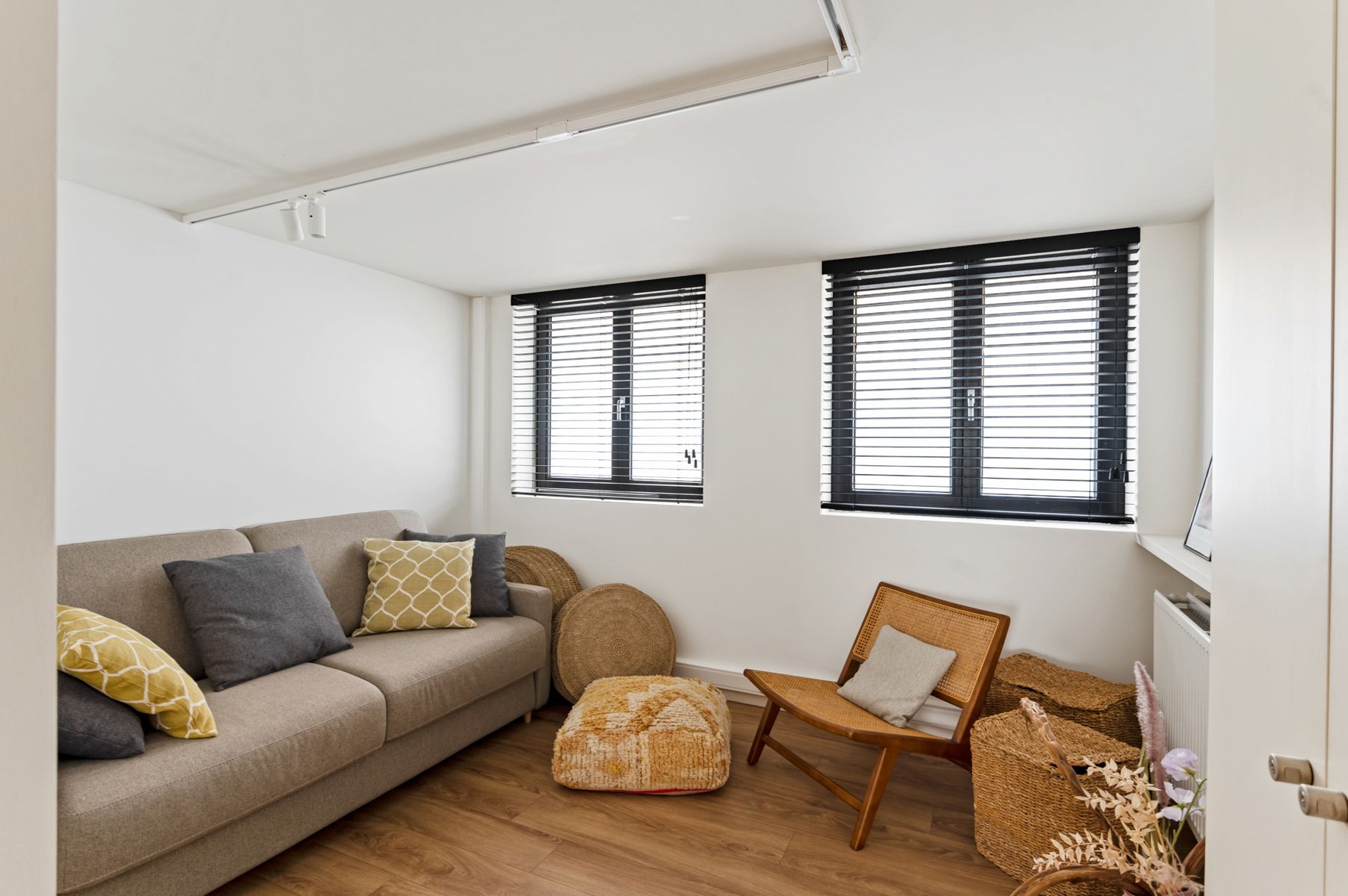 Luxe bemeubelde duplex met terras op het bruisende Zuid foto 9