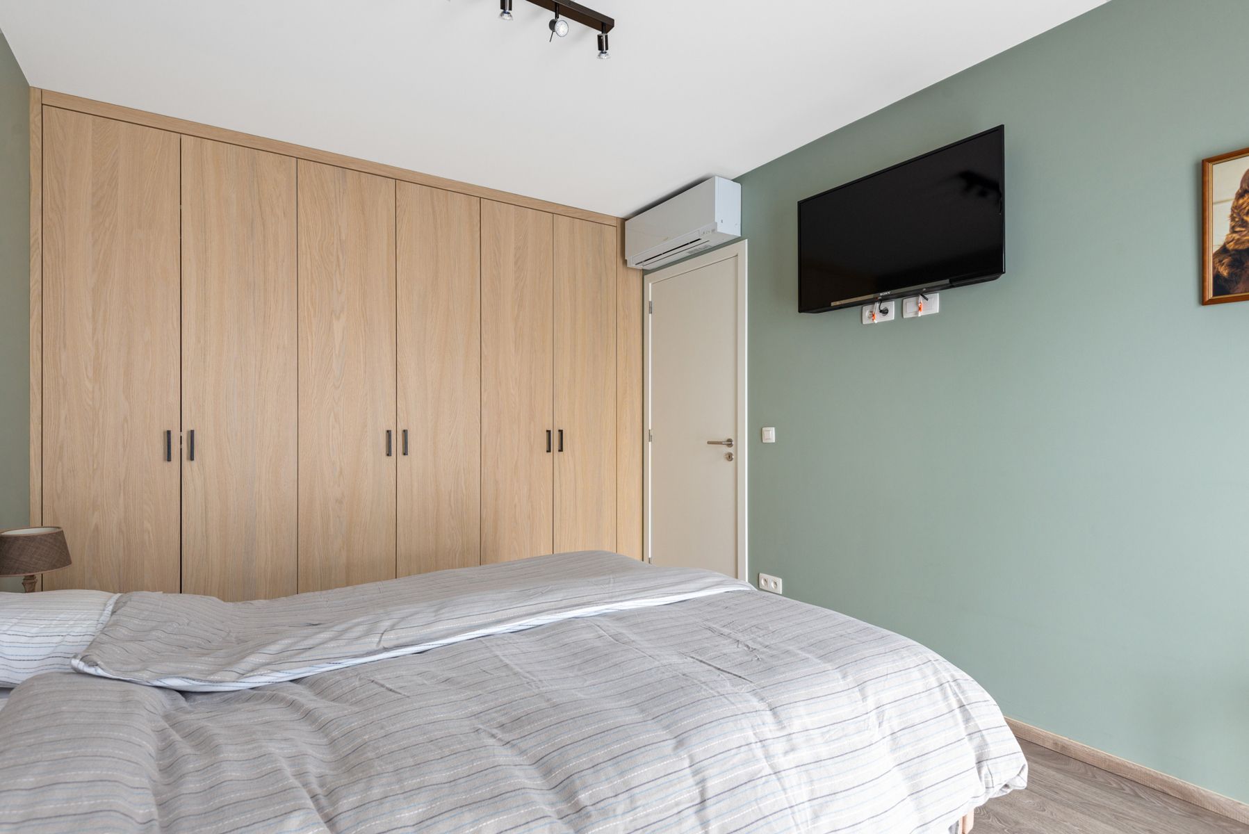 Modern en ruim appartement te koop op toplocatie. foto 8