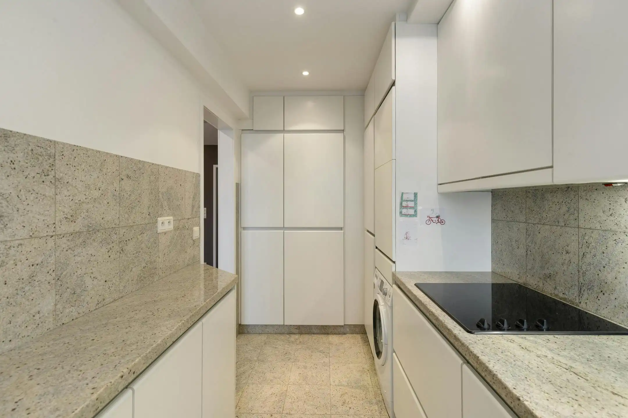 Ruim 3 slaapkamer appartement te koop in centrum Knokke foto 6