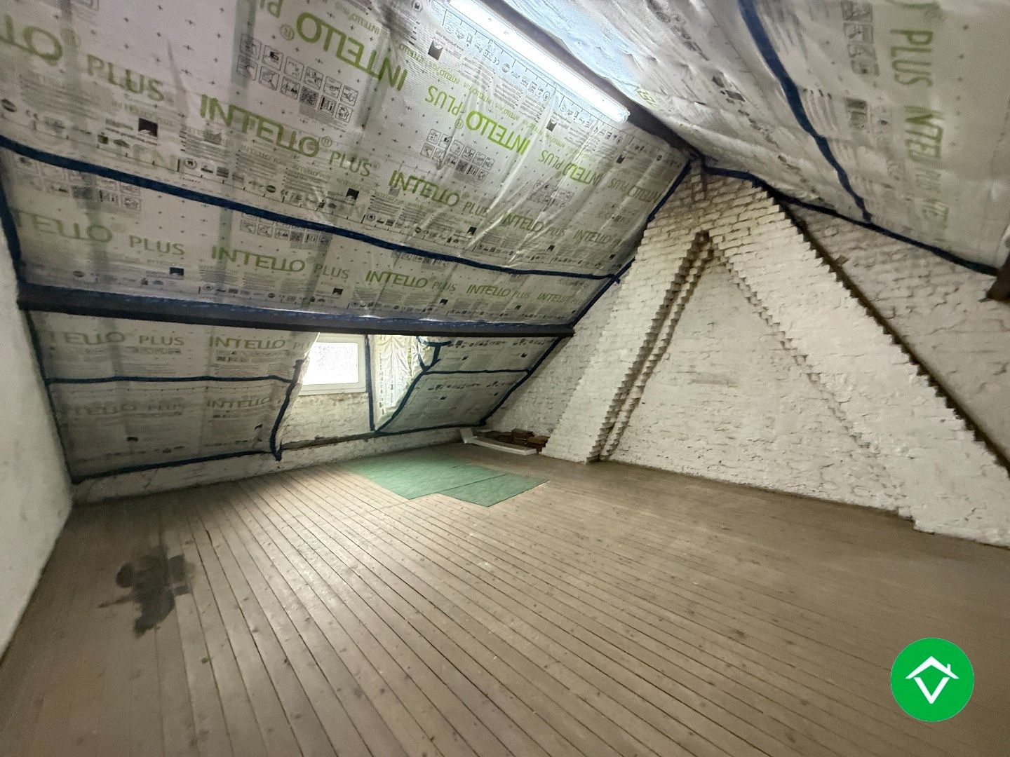 Gezellige rijwoning met 3 slaapkamers en tuin te centrum Roeselare foto 18