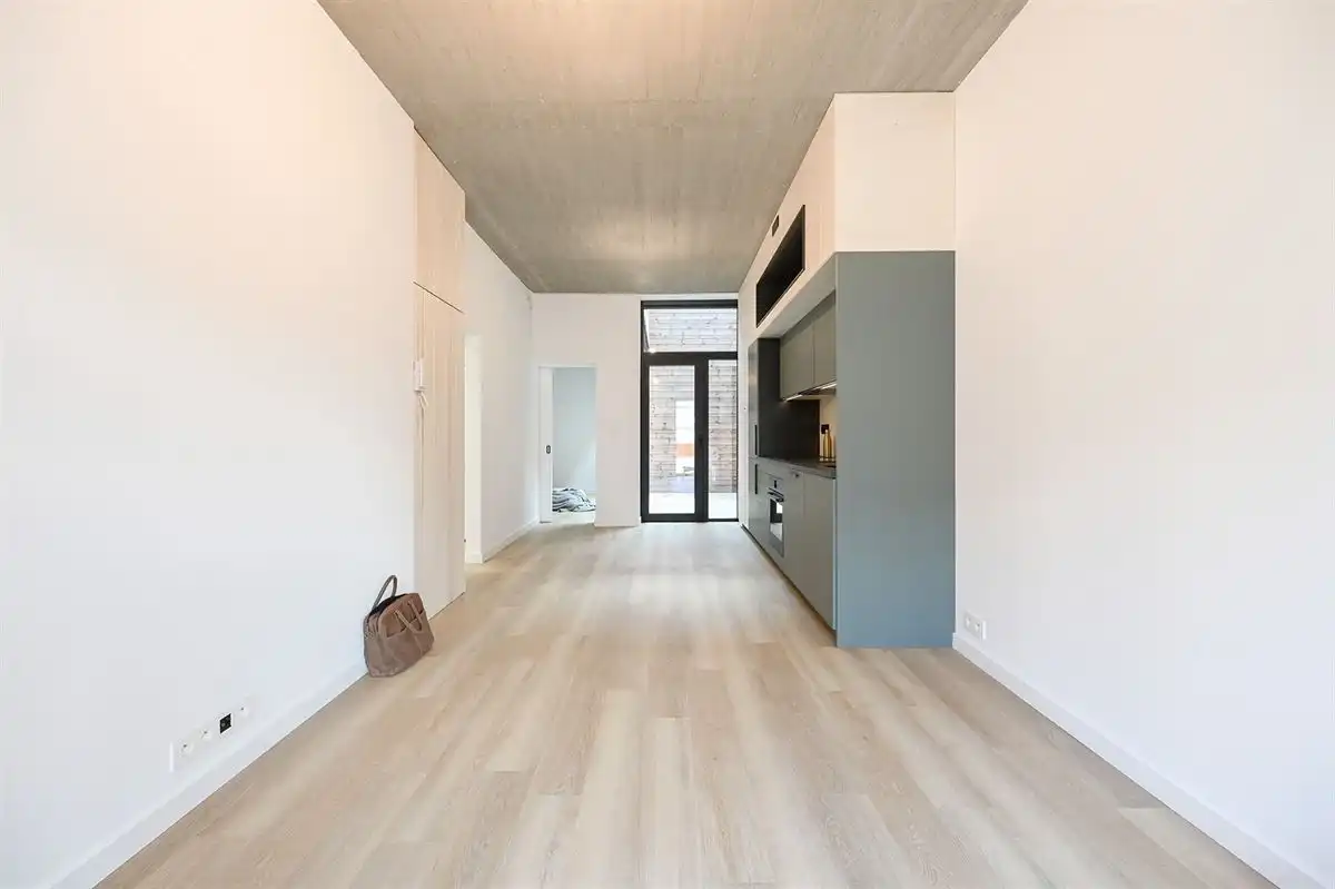 Top gerenoveerd gelijkvloersappartement foto 7