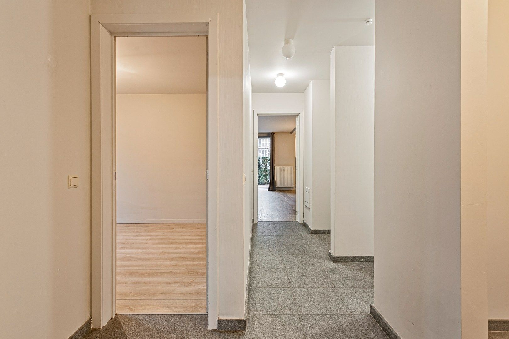 Prachtig gelijkvloers  3 slaapkamer appartement met tuin van 389m2 foto 22