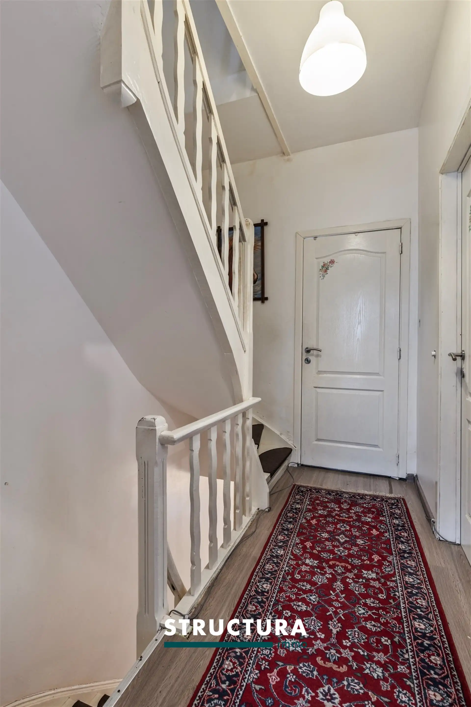 Eengezinswoning met 5 slaapkamers foto 5